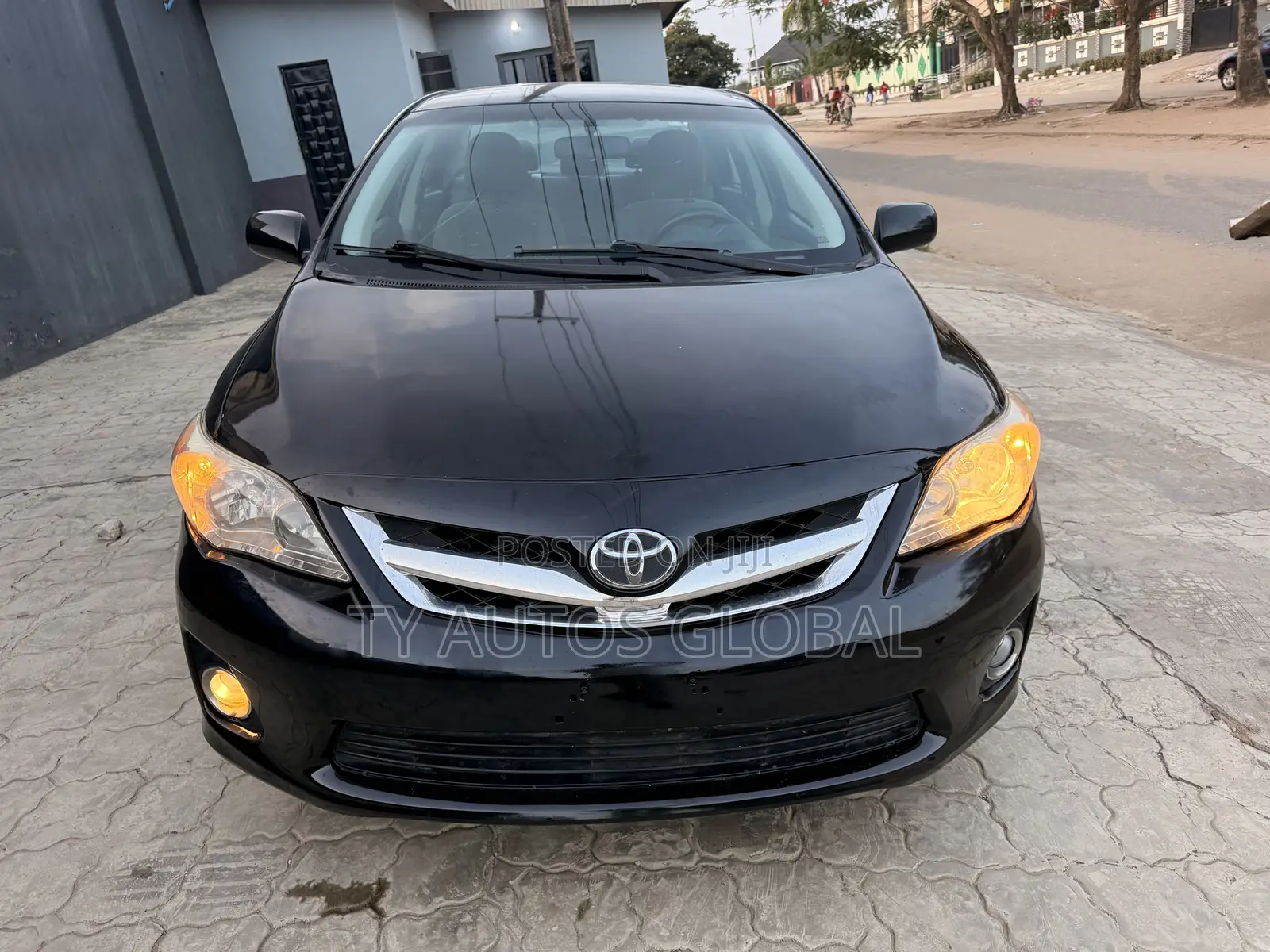 Toyota Corolla LE 4dr Sedan (1.8L 4cyl 4A) 2012 Black