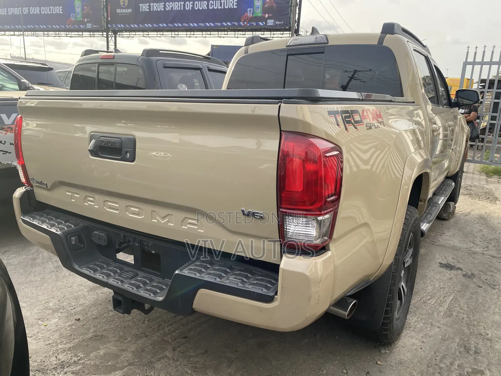 Toyota Tacoma TRD Off Road 2017 Beige