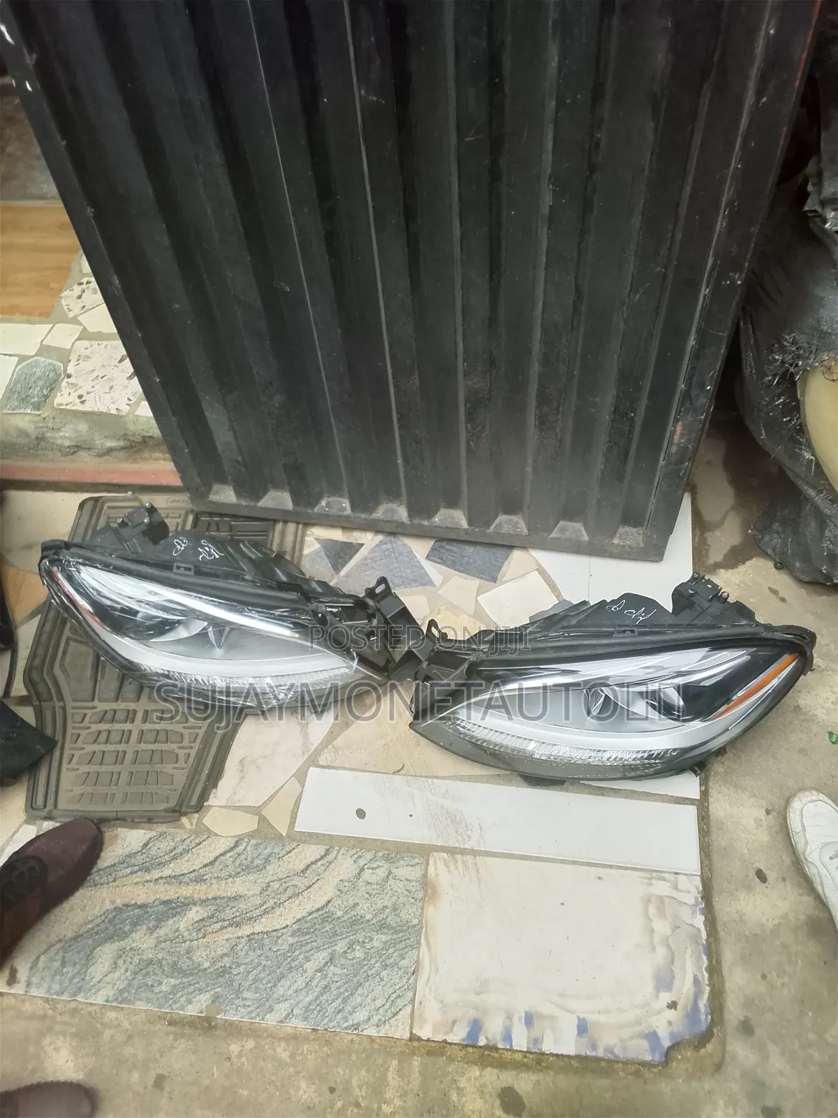 Mercedes Benz Gla 2016 Right/Left Headlamp Full Light Non Charger