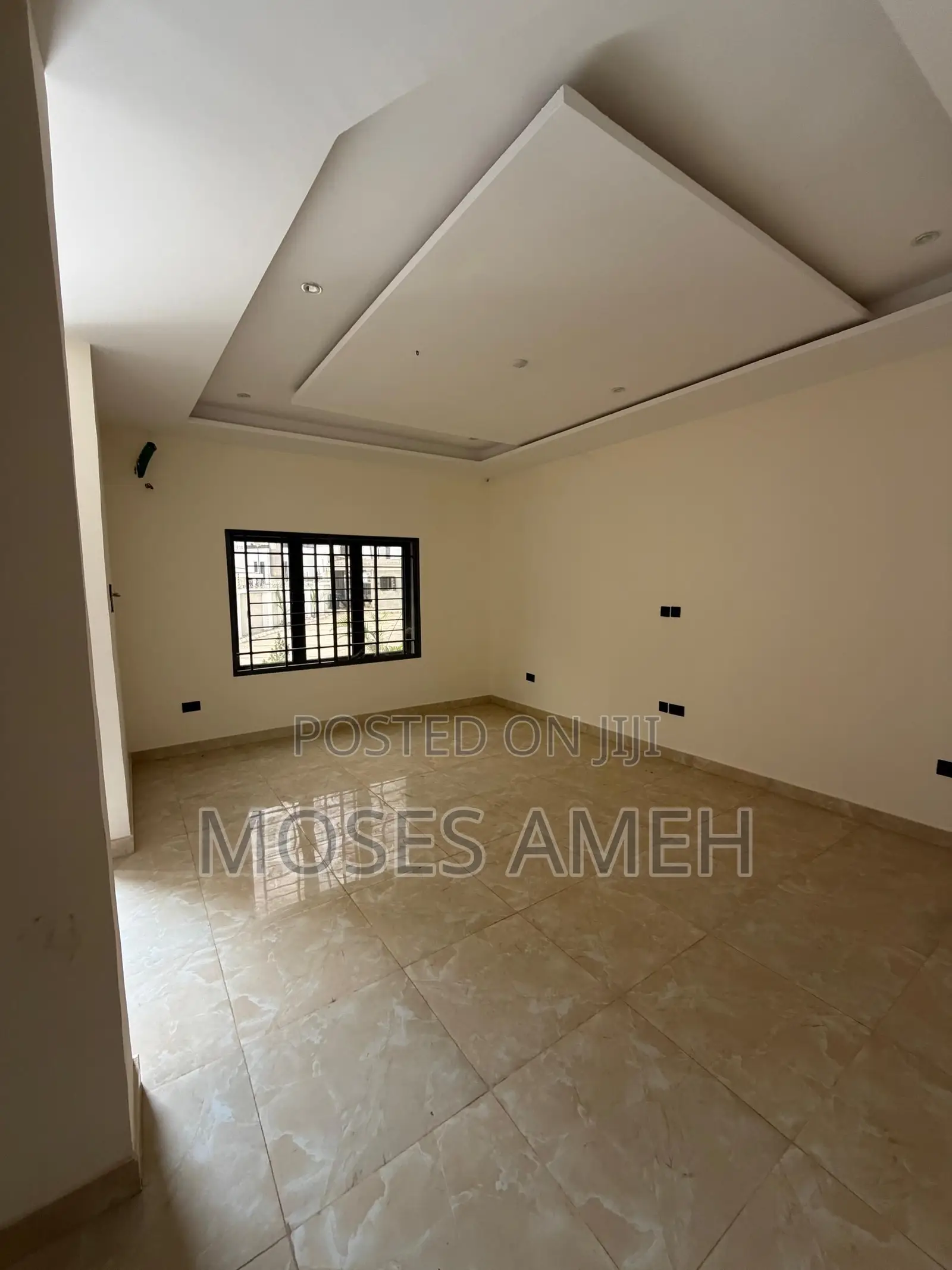 4bdrm Townhouse/Terrace in Jahi for sale