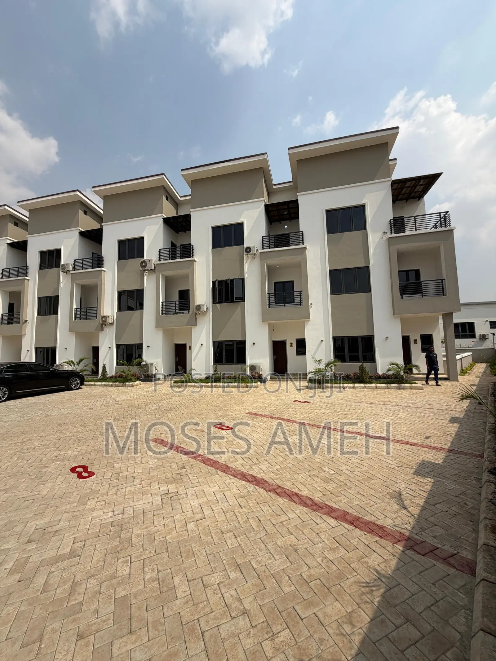 4bdrm Townhouse/Terrace in Jahi for sale