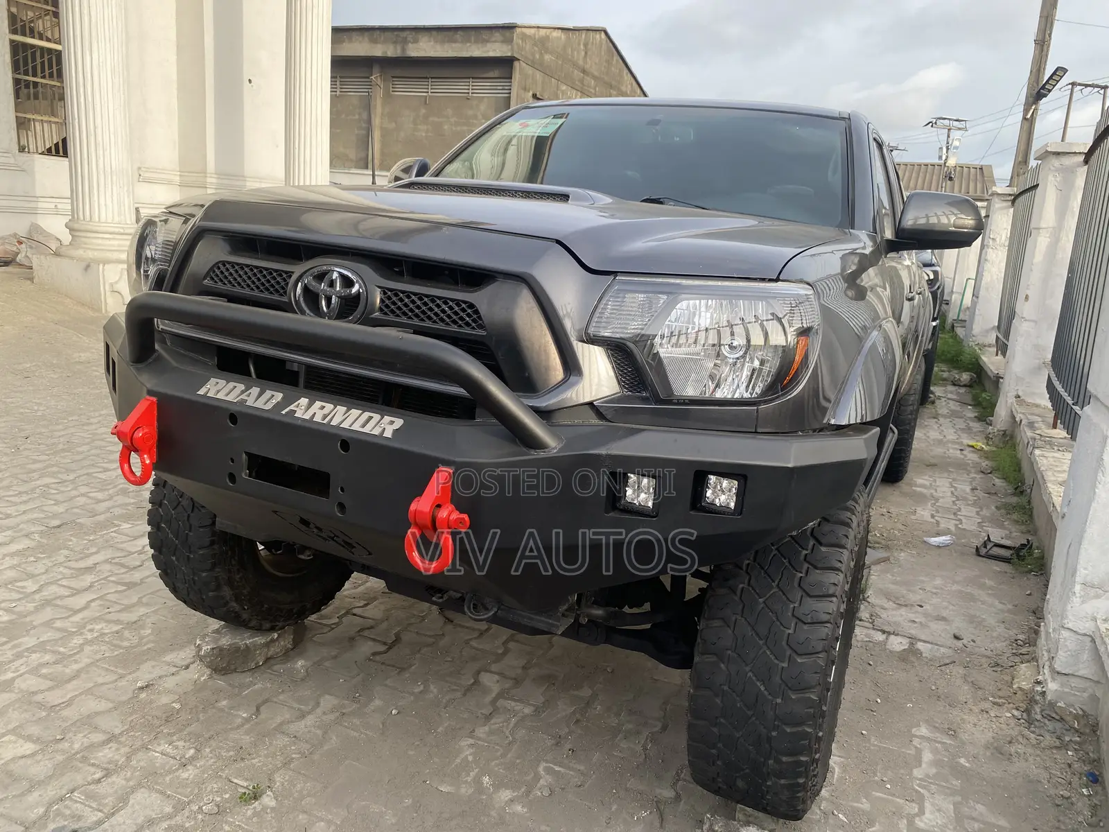 Toyota Tacoma V6 4dr Double Cab 4WD 5.0 ft. SB (4.0L 6cyl 5A) 2014 Gray