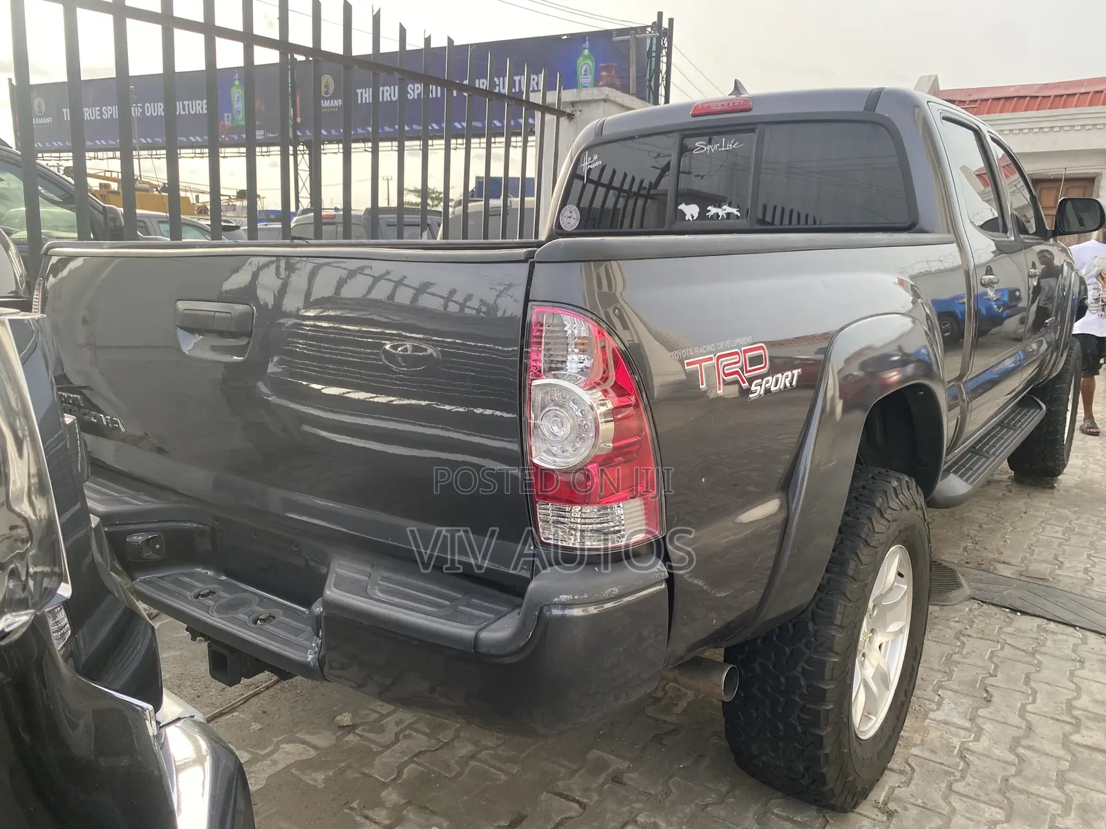 Toyota Tacoma V6 4dr Double Cab 4WD 5.0 ft. SB (4.0L 6cyl 5A) 2014 Gray