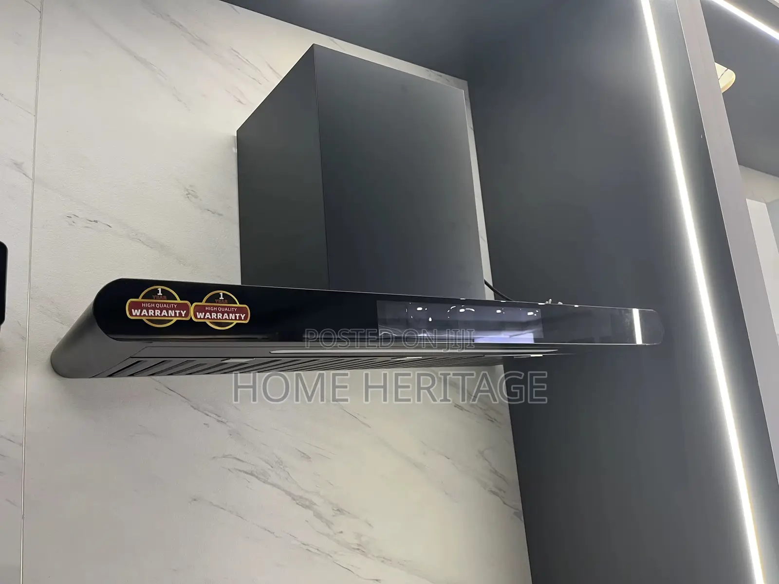 Luxury Kitchen Heat Extractor Maat Black