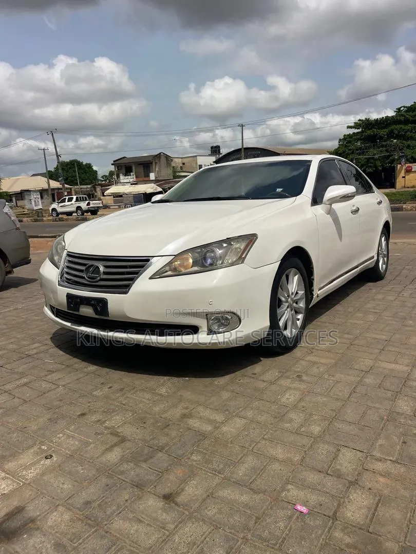 Lexus ES 350 2011 White