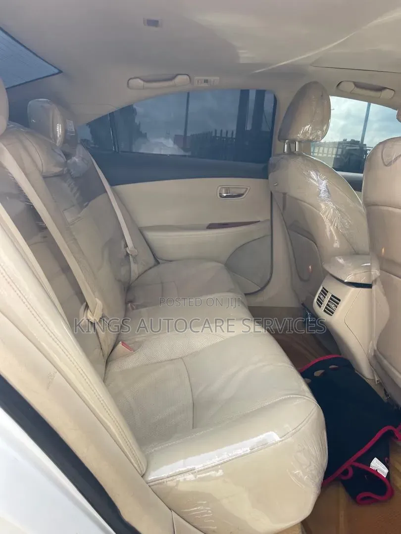 Lexus ES 350 2011 White