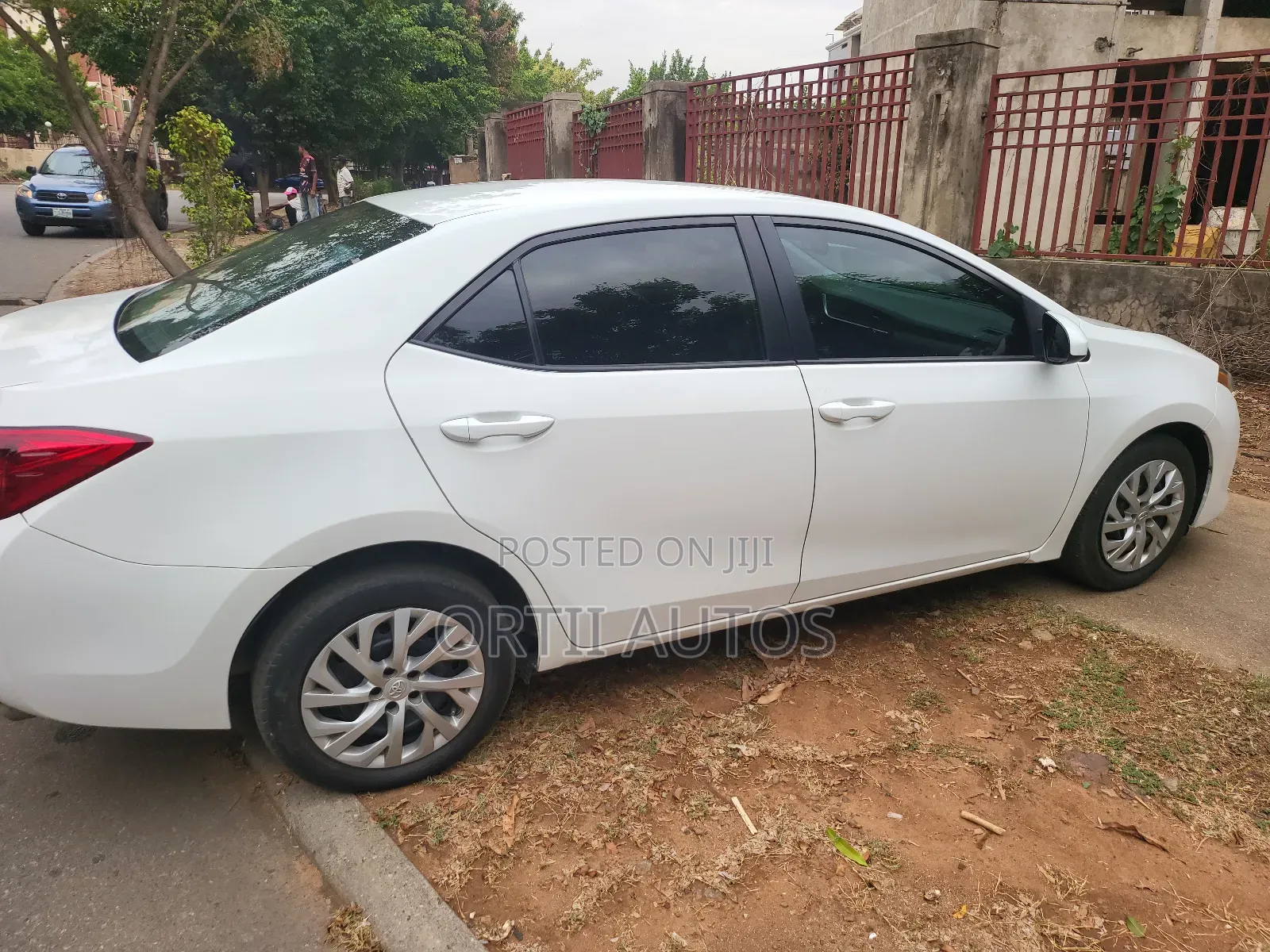 Toyota Corolla 2019 White