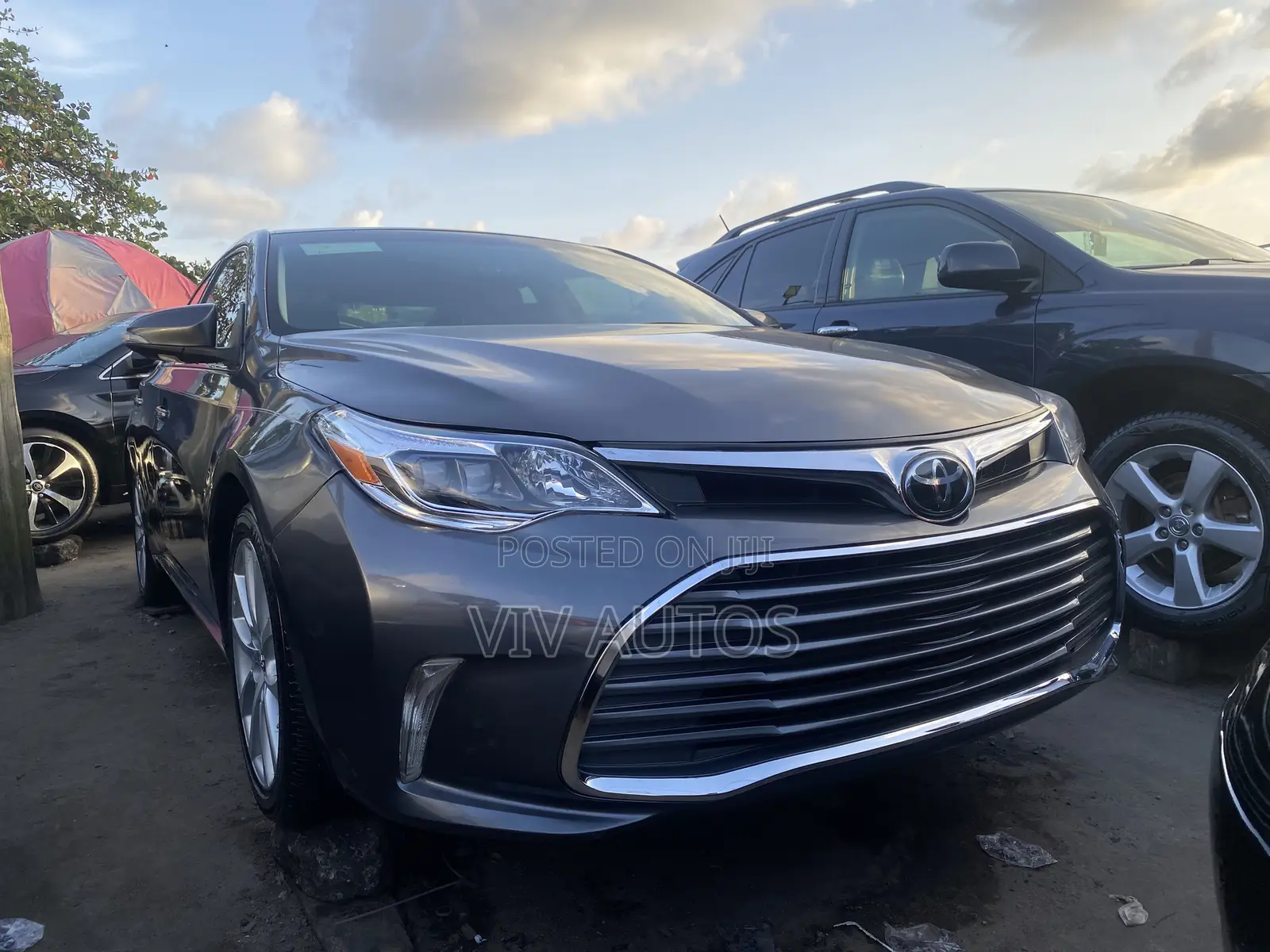 Toyota Avalon Limited Sedan FWD (3.5L 6cyl 6A) 2013 Gray