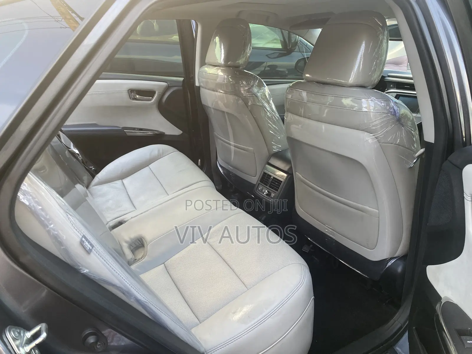Toyota Avalon Limited Sedan FWD (3.5L 6cyl 6A) 2013 Gray