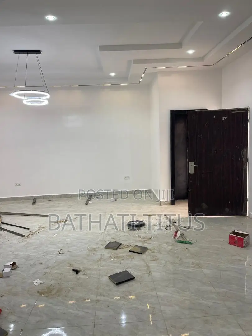 3bdrm Block of Flats in Jahi for sale