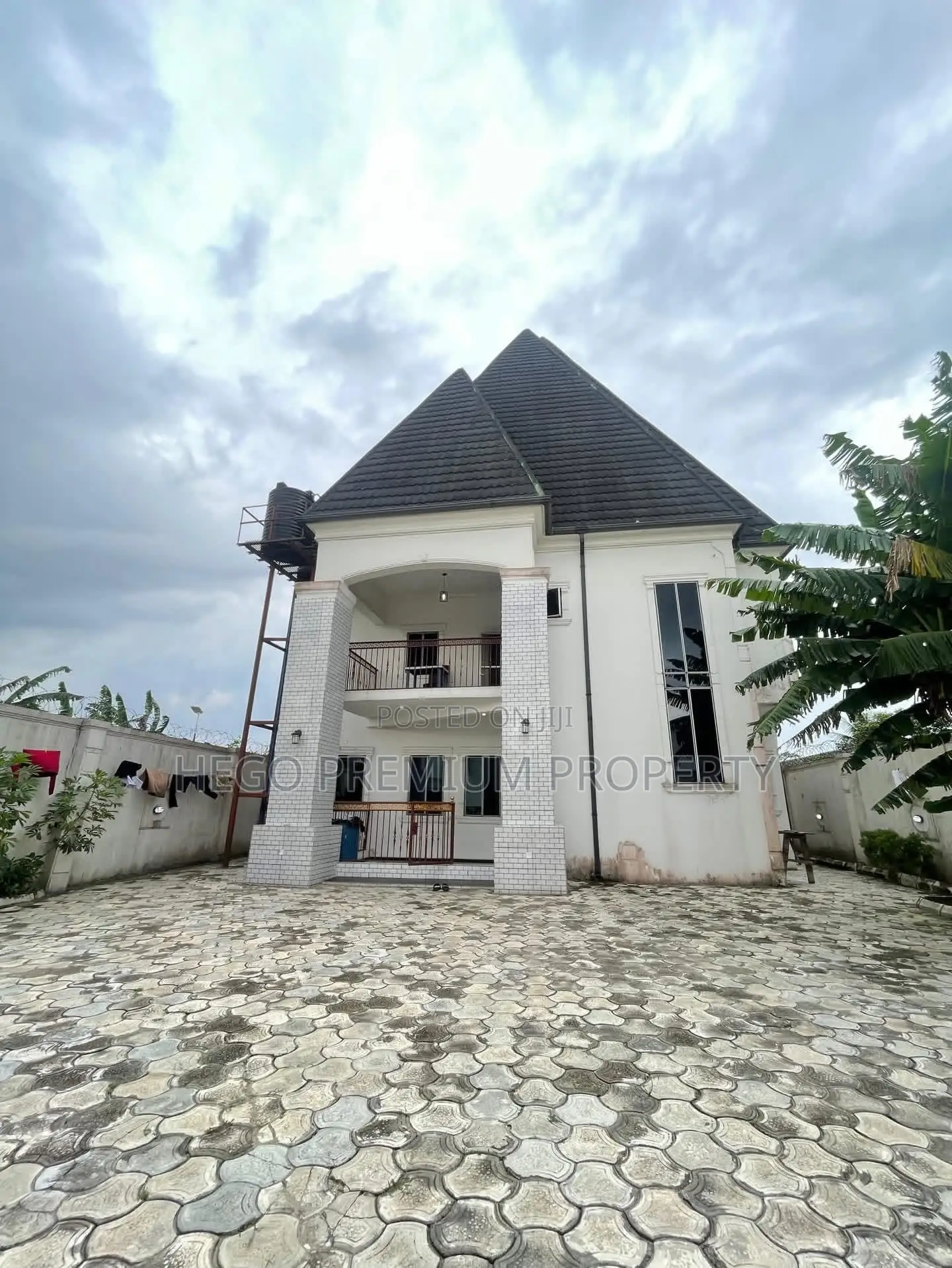 5bdrm House in New Lay Out, Obio-Akpor for sale