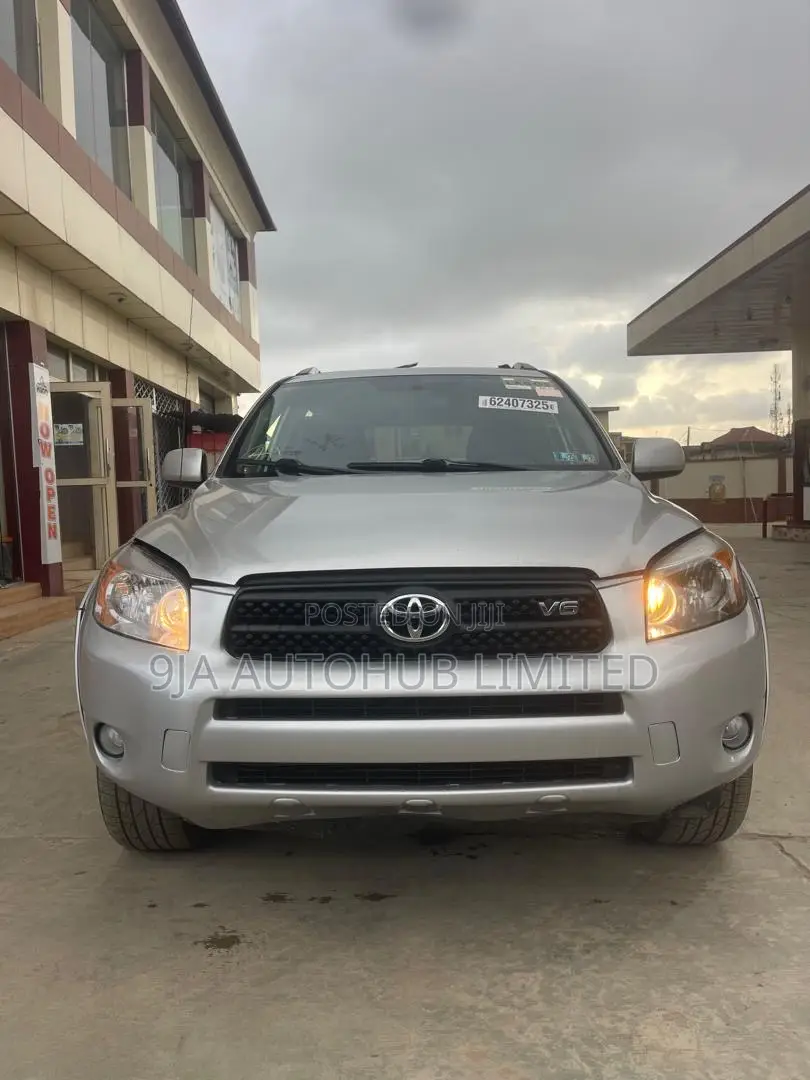 Toyota RAV4 2008 Silver