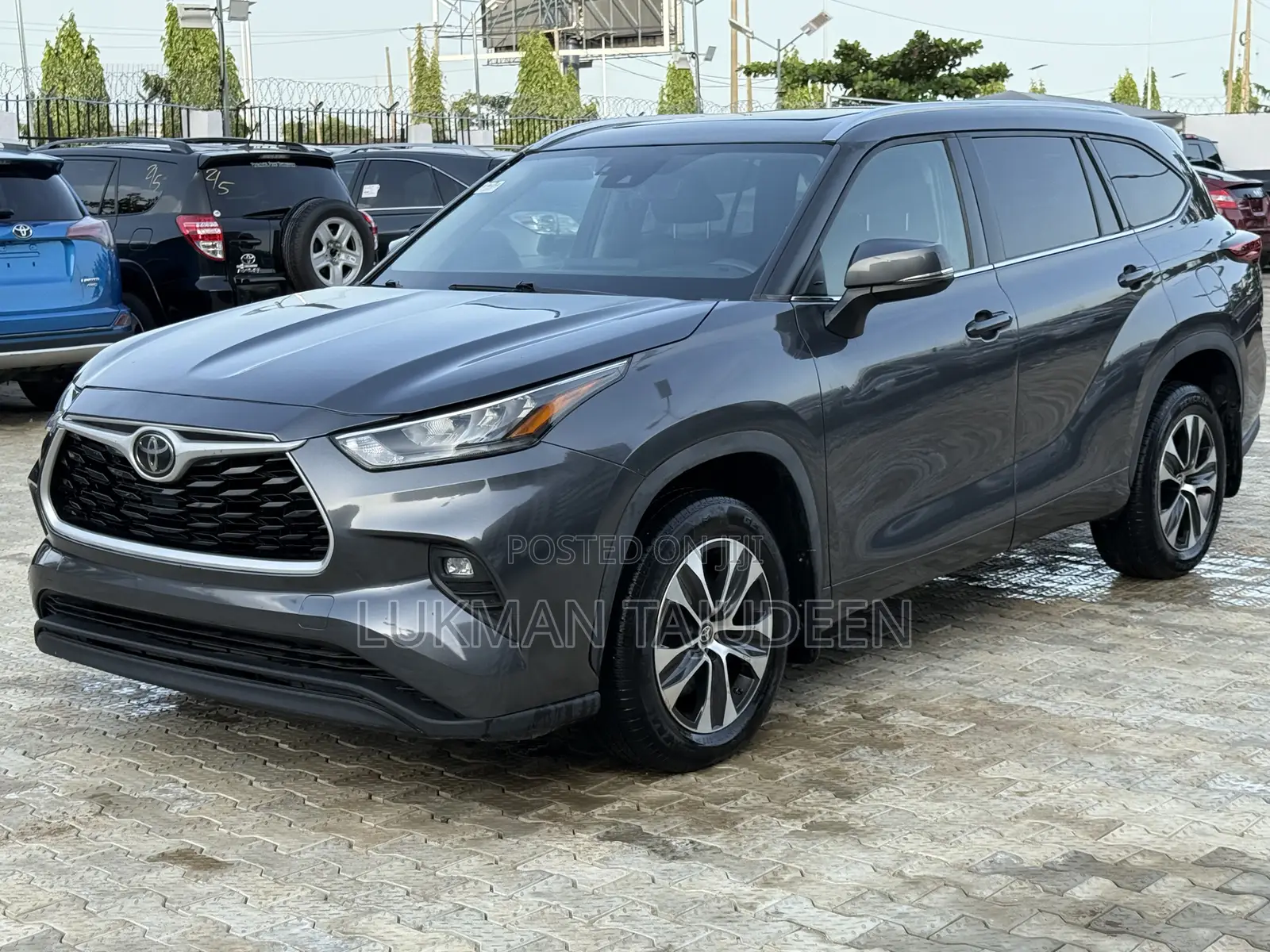 Toyota Highlander XLE AWD 2020 Gray