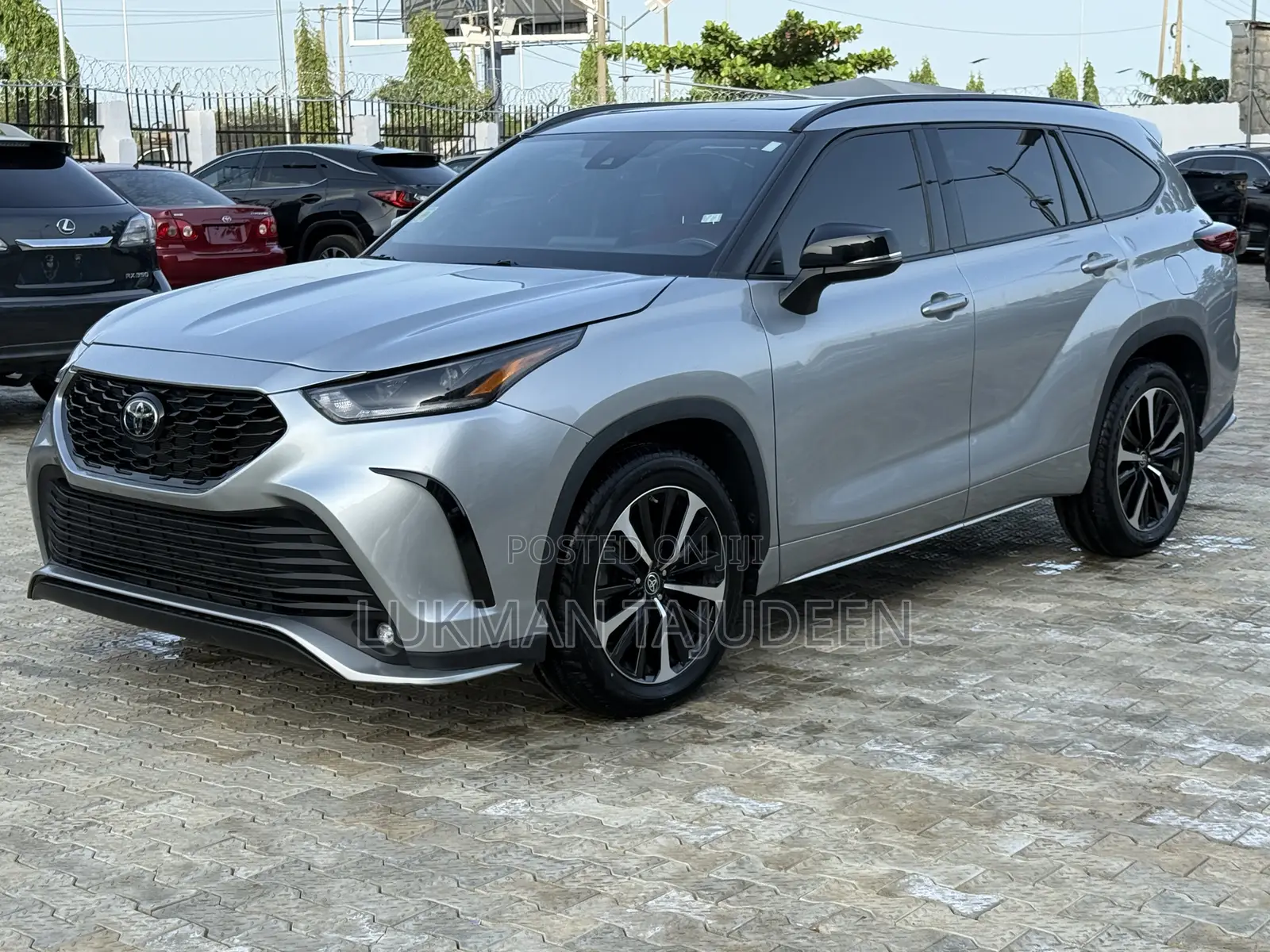 Toyota Highlander XSE 2022 Silver