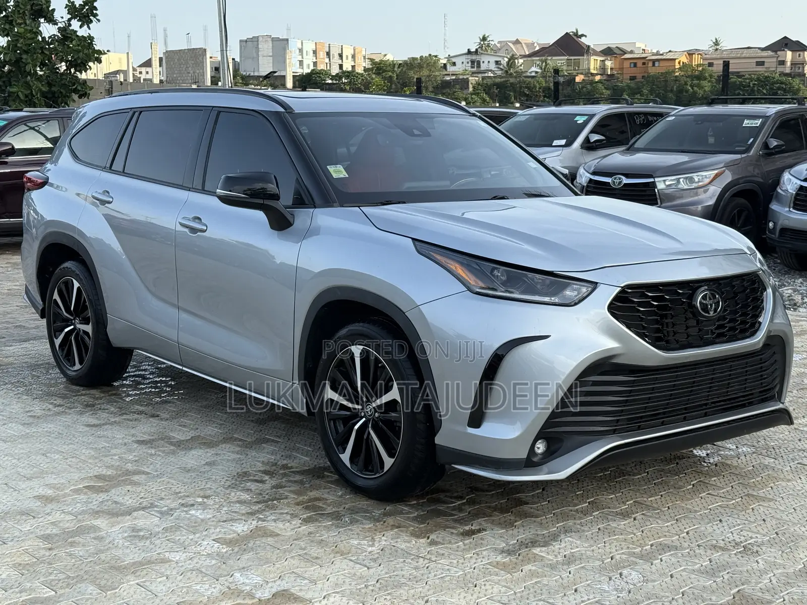 Toyota Highlander XSE 2022 Silver