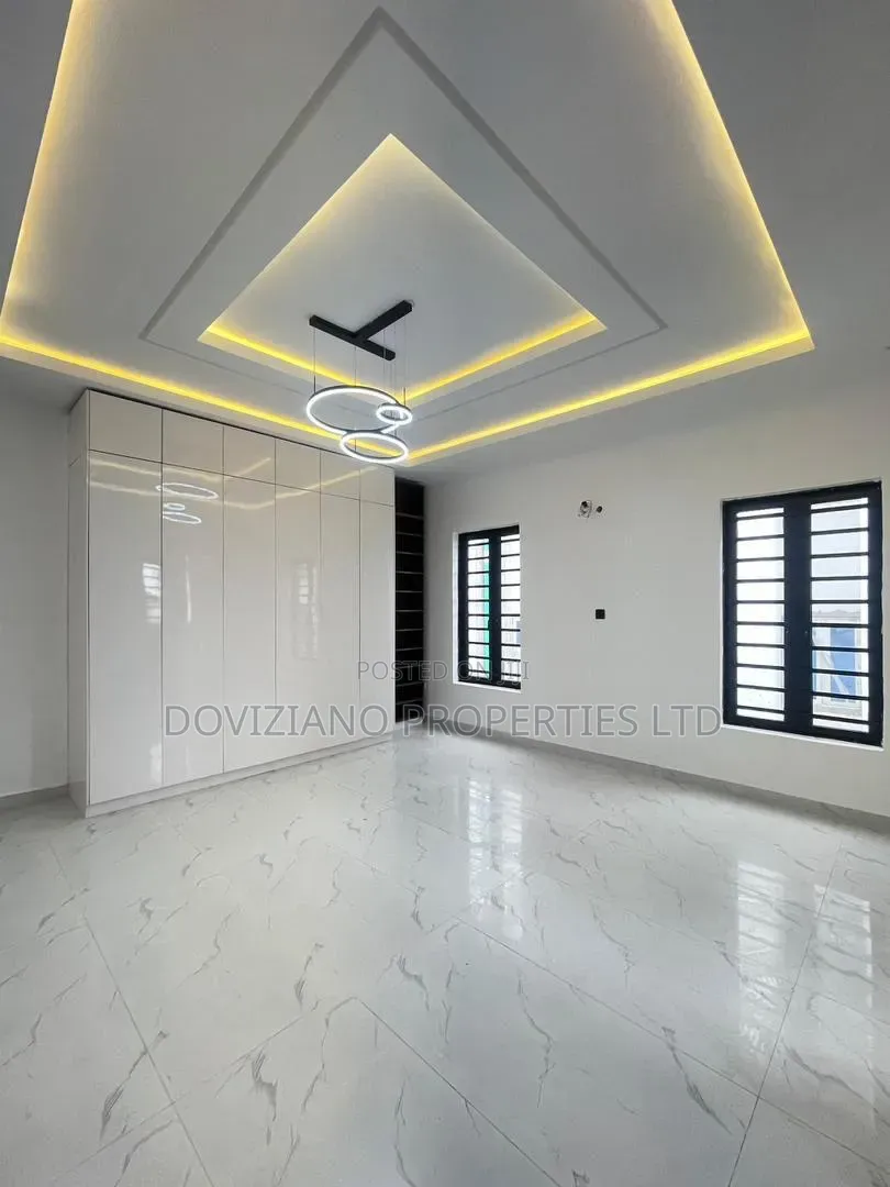 4bdrm Duplex in VGC / Ajah for sale