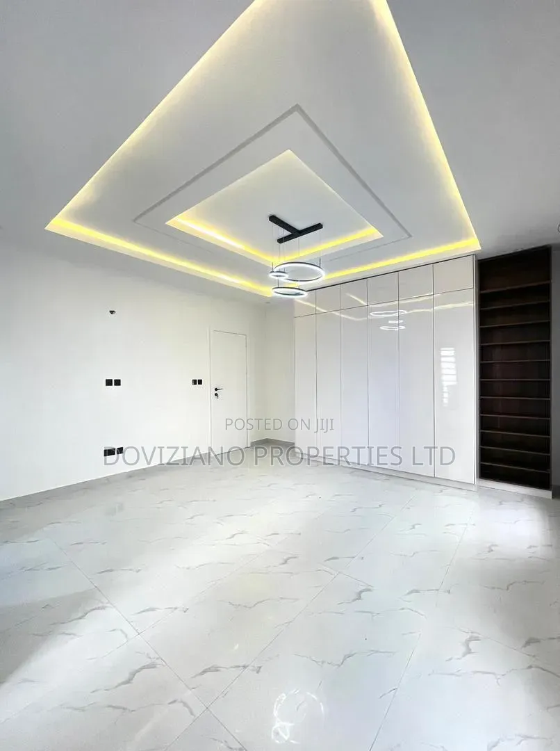 4bdrm Duplex in VGC / Ajah for sale
