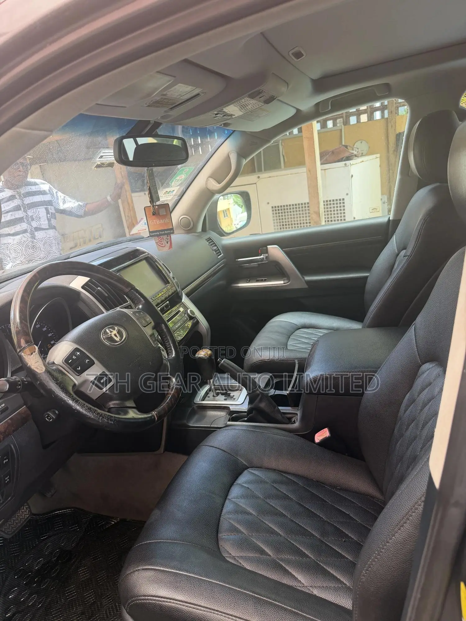 Toyota Land Cruiser 5.7 V8 2013 Gray