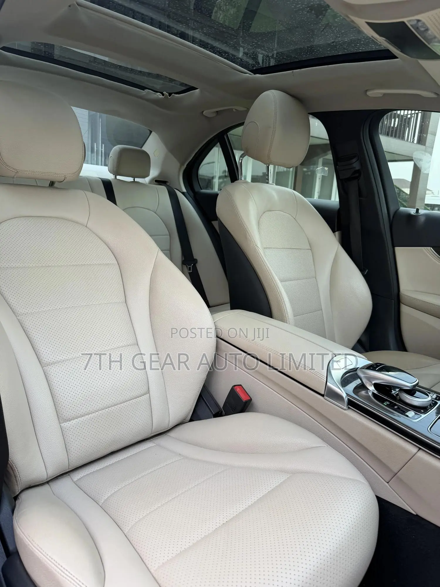 Mercedes-Benz C300 Luxury Sedan RWD (2.0L 4cyl 7A) 2016 Blue