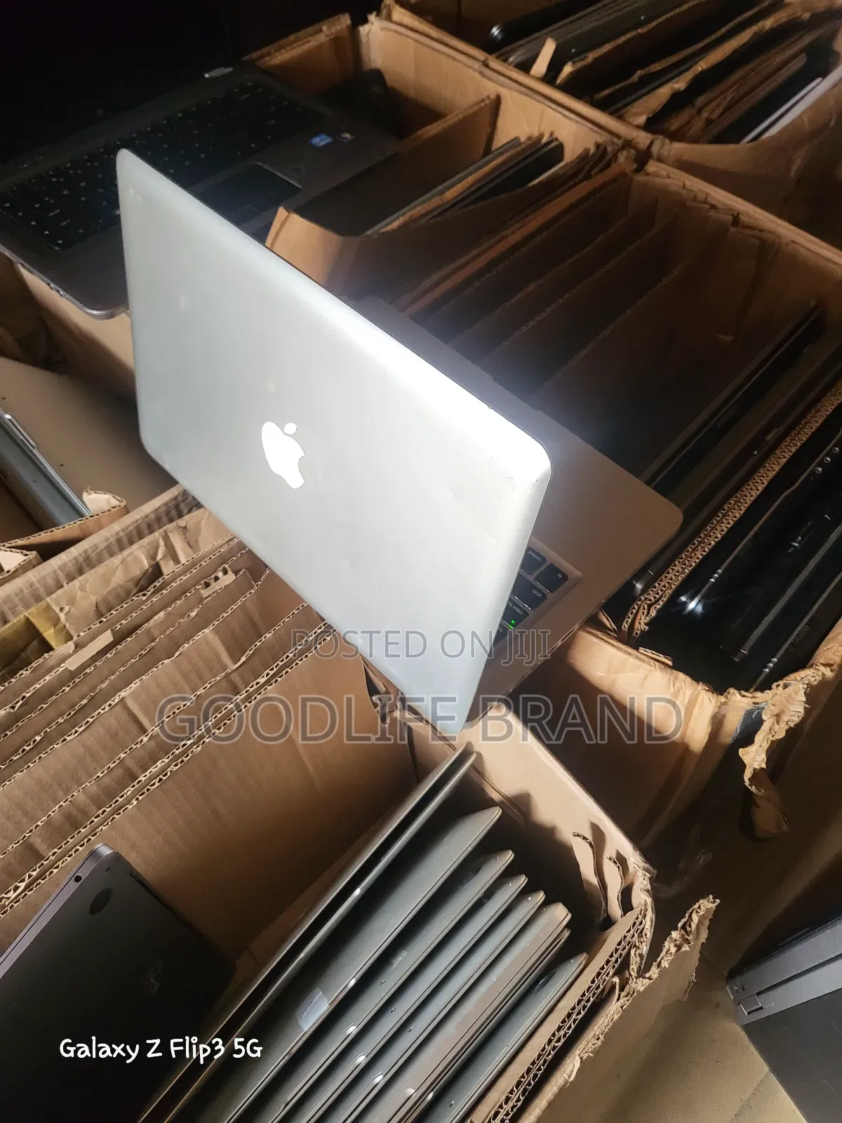 Laptop Apple MacBook Air 2011 4GB Intel Core Ultra 7 SSHD+SSD 128GB