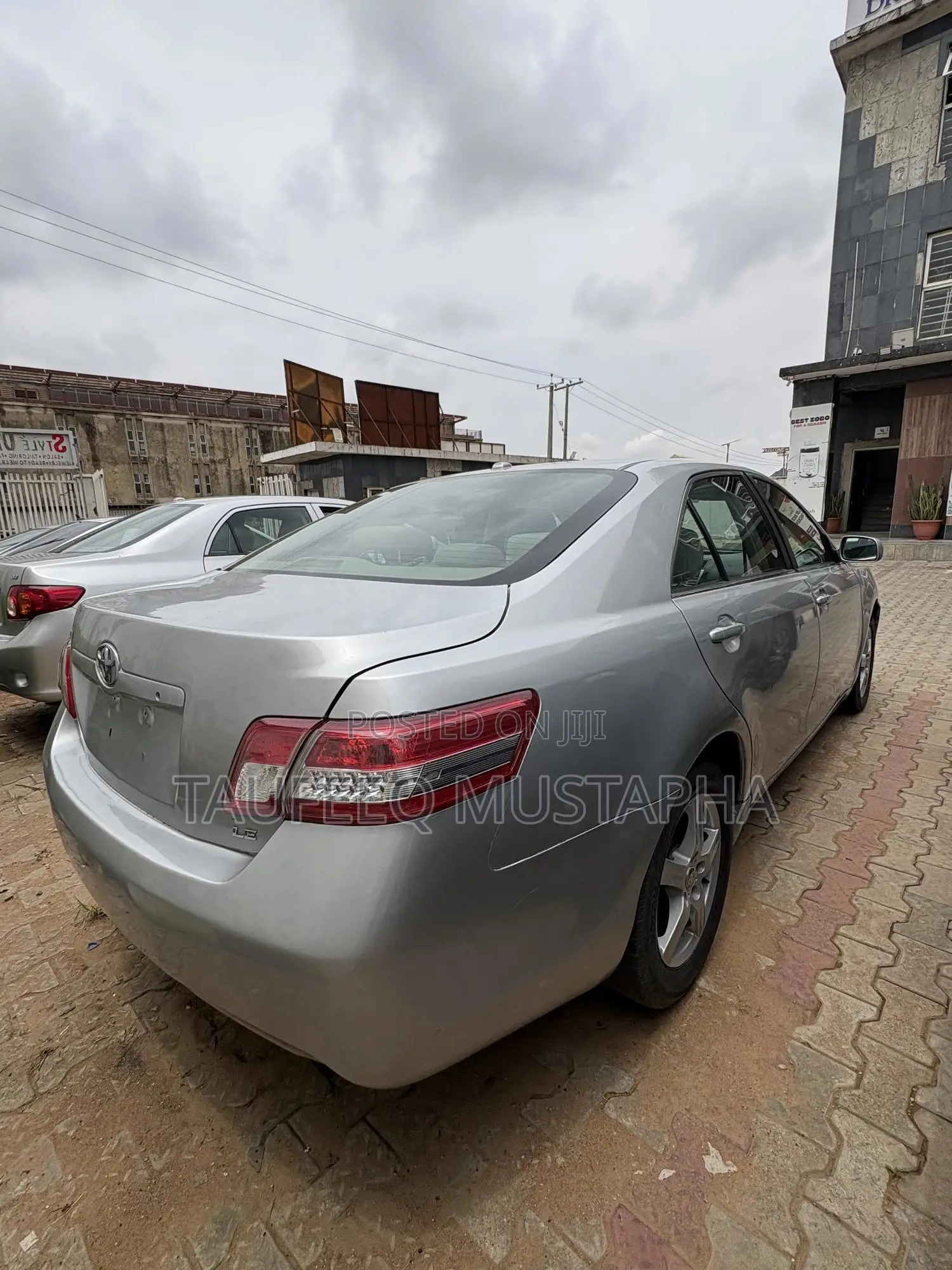 Toyota Camry 2010 Silver