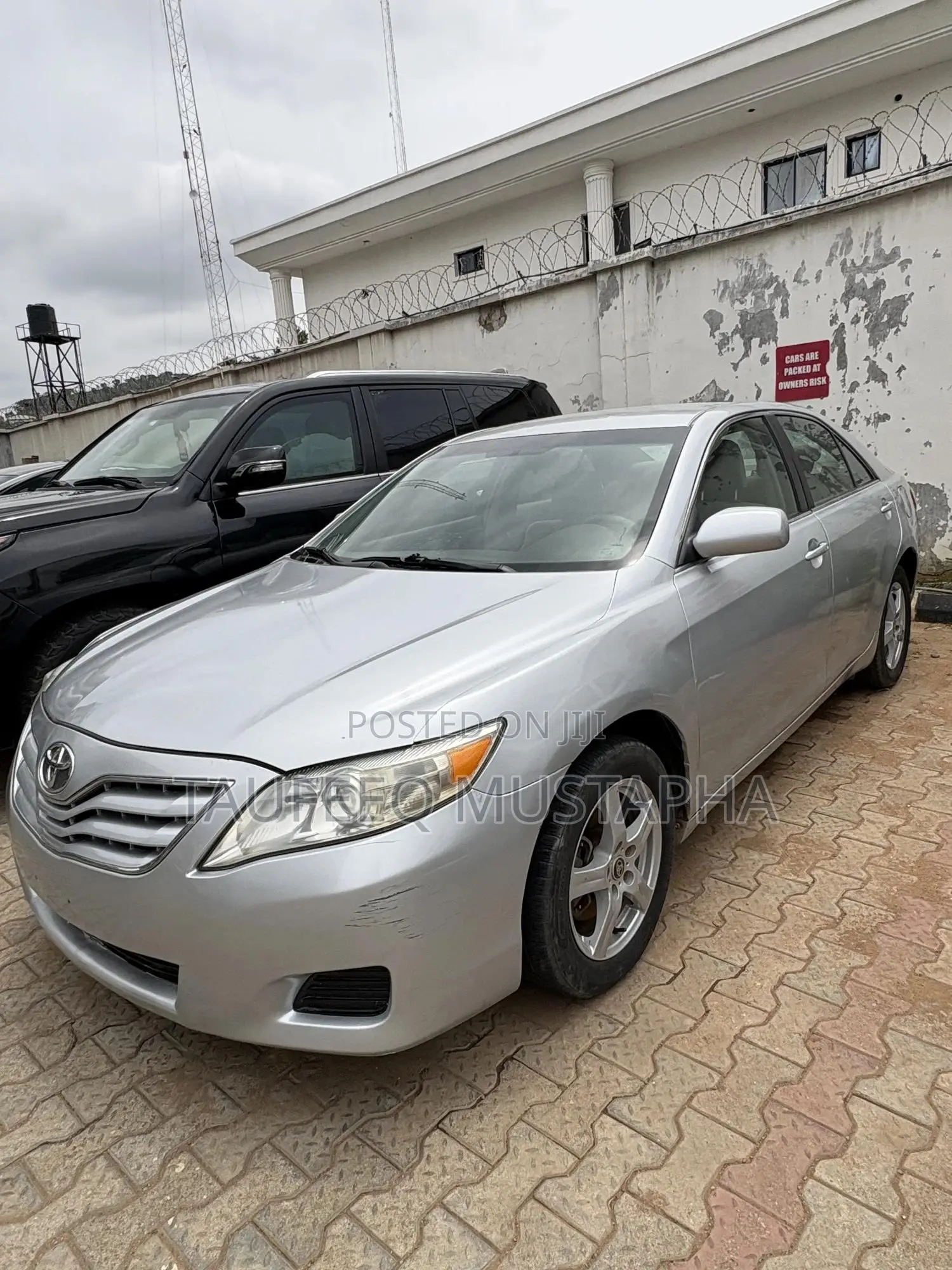 Toyota Camry 2010 Silver
