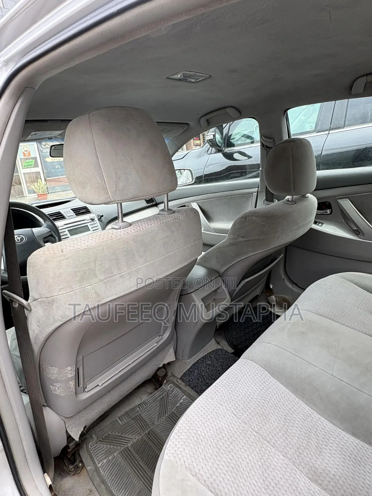 Toyota Camry 2010 Silver