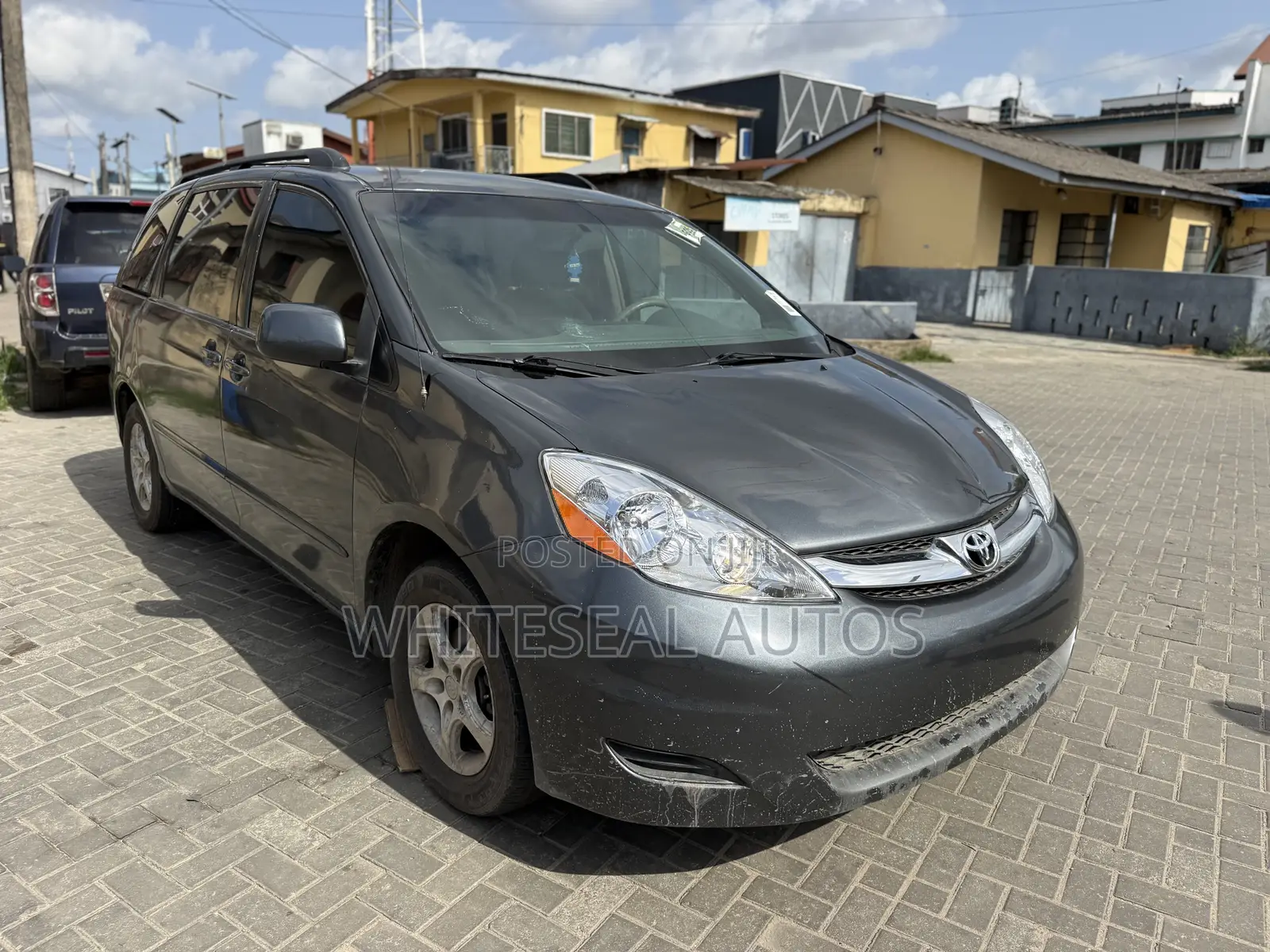 Toyota Sienna LE AWD 2006 Gray