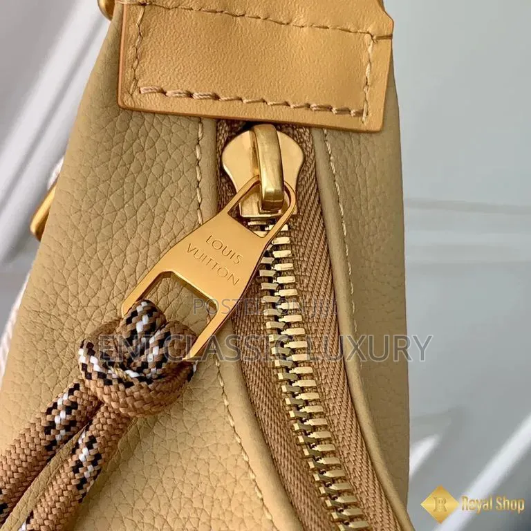 Pure Quality Luxury Louis Vuitton Bag Best Quality Well Banded Package