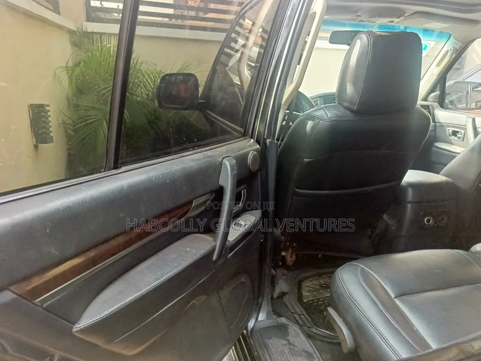 Mitsubishi Pajero 2010 Black