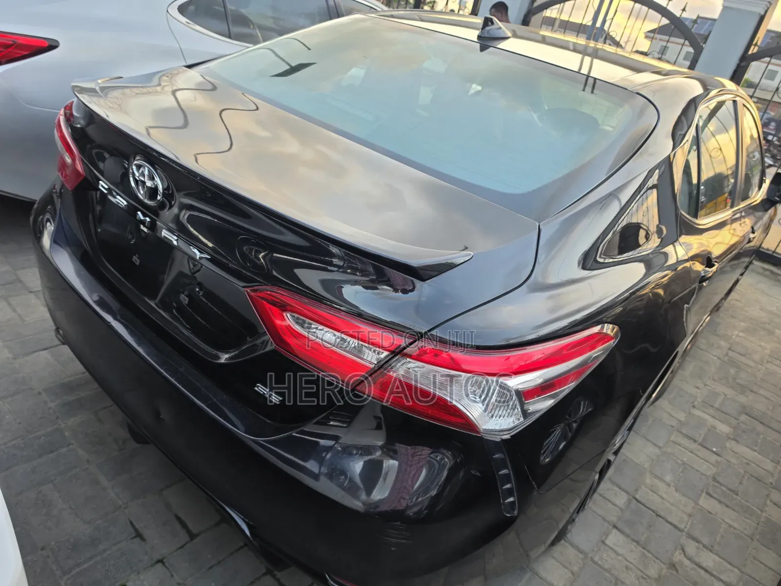 Toyota Camry SE FWD 2020 Black