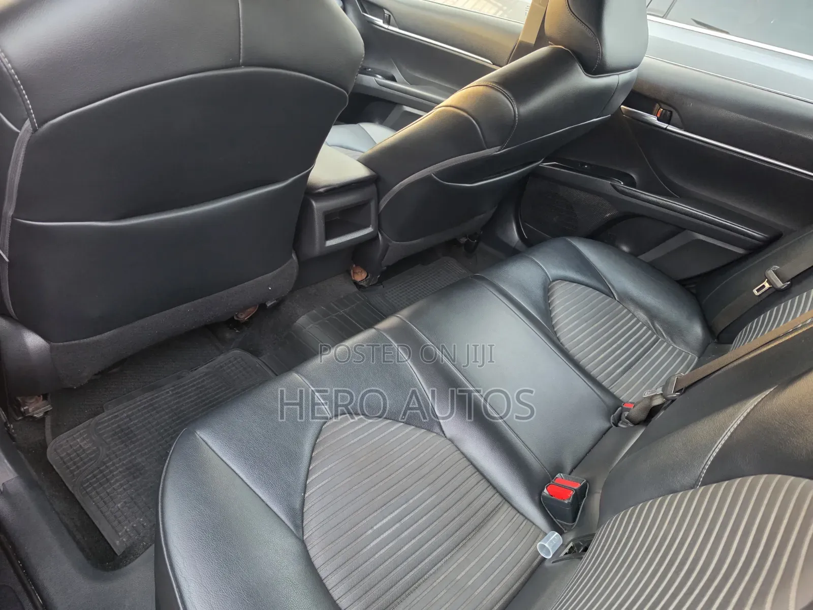 Toyota Camry SE FWD 2020 Black