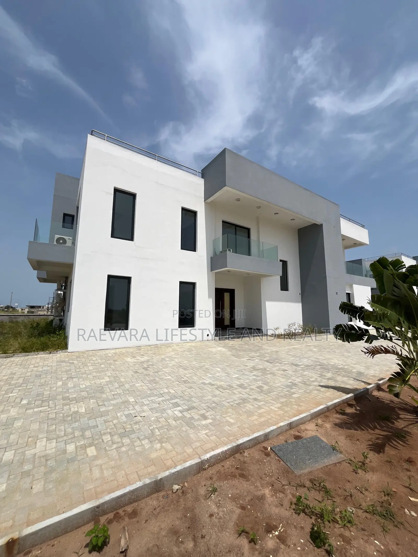 5bdrm Duplex in Ikate for rent