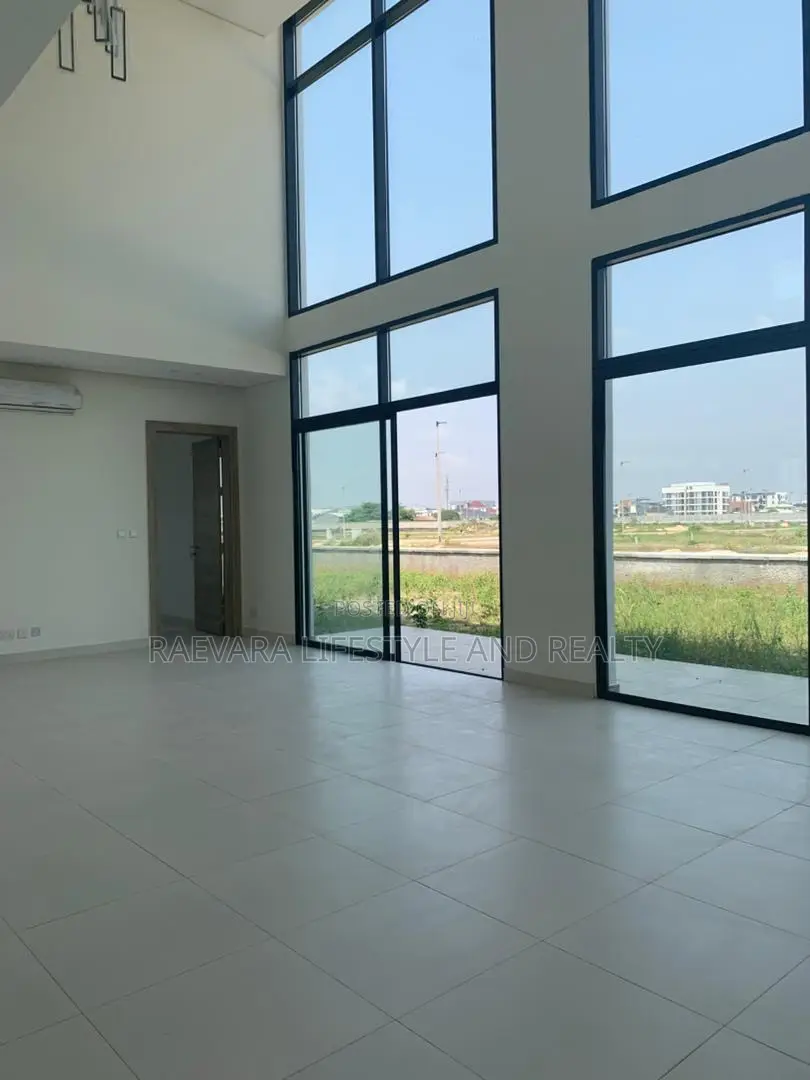 5bdrm Duplex in Ikate for rent