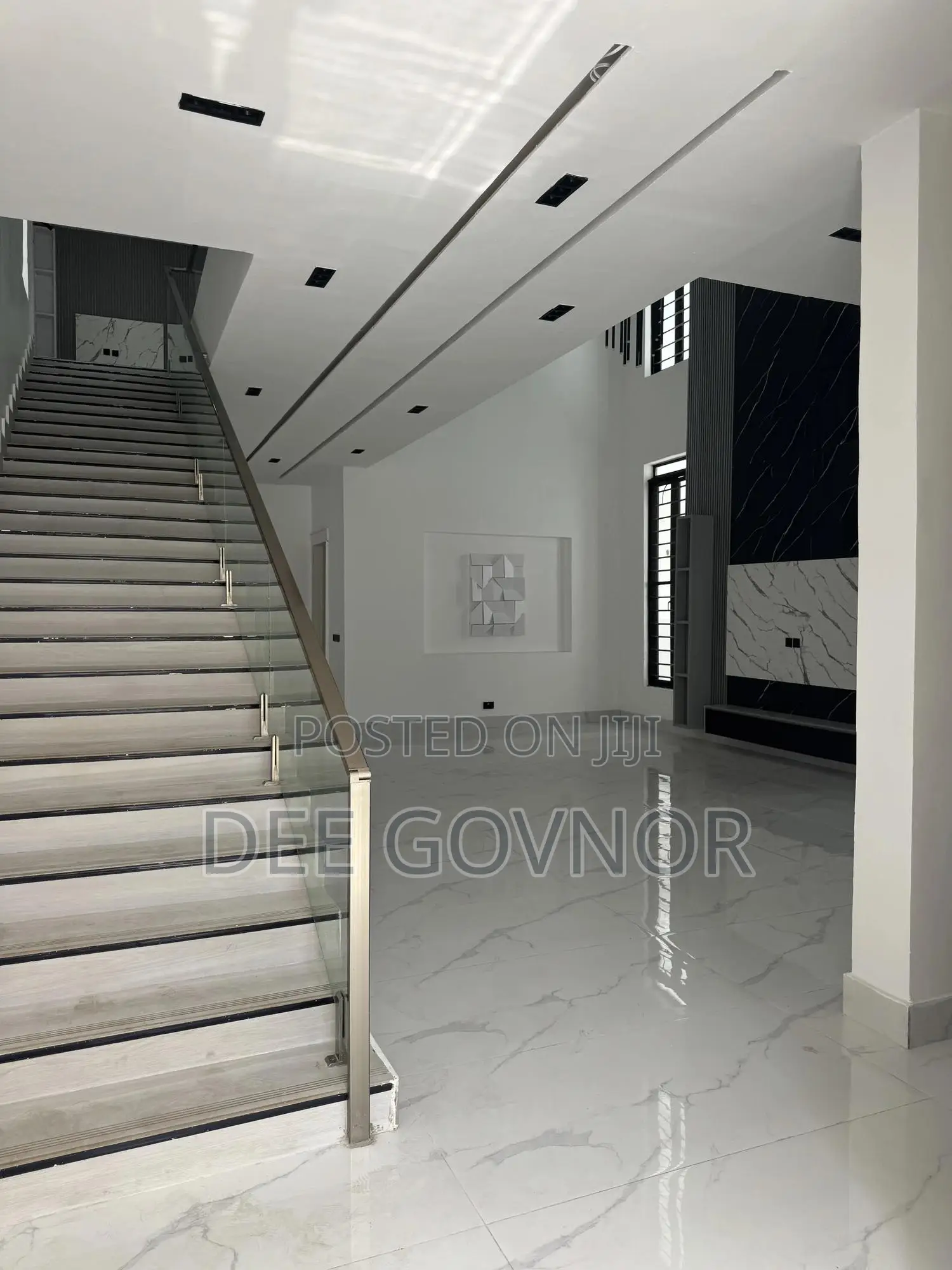 5bdrm Duplex in Chevron, Lekki Phase 2 for sale