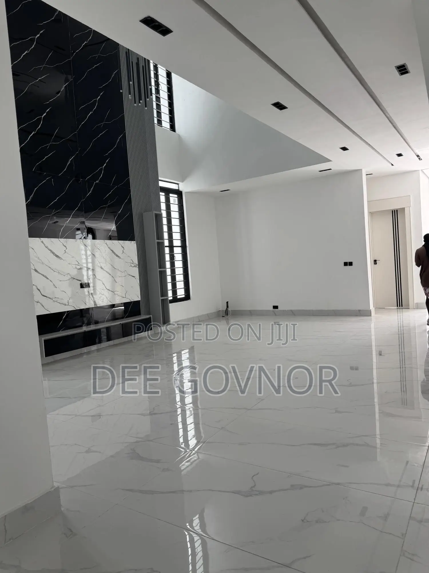 5bdrm Duplex in Chevron, Lekki Phase 2 for sale