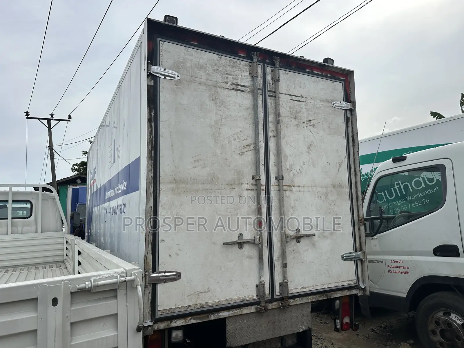 Mitsubishi Fusion Truck