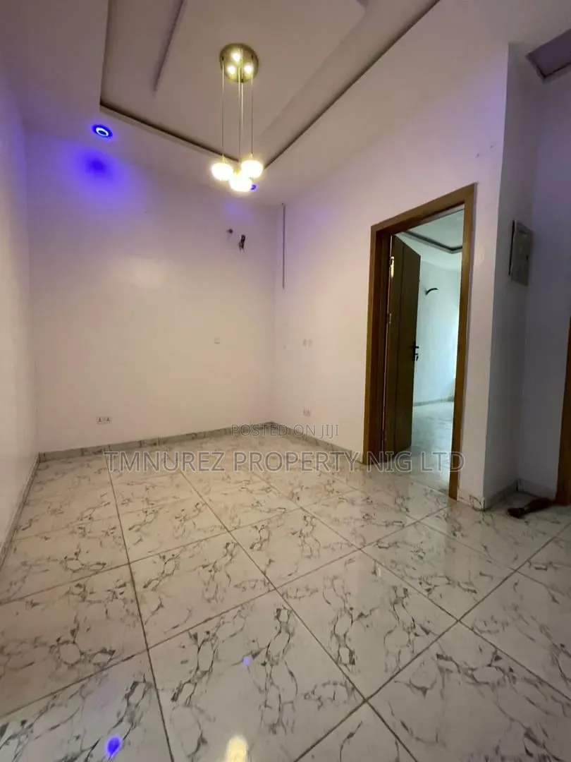4bdrm Duplex in Haris Drive, VGC / Ajah for rent