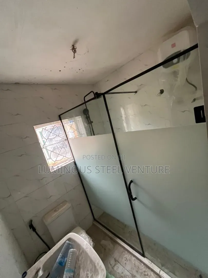 The Benefits and Advantages of Shower Cubicle or Shower Doors 