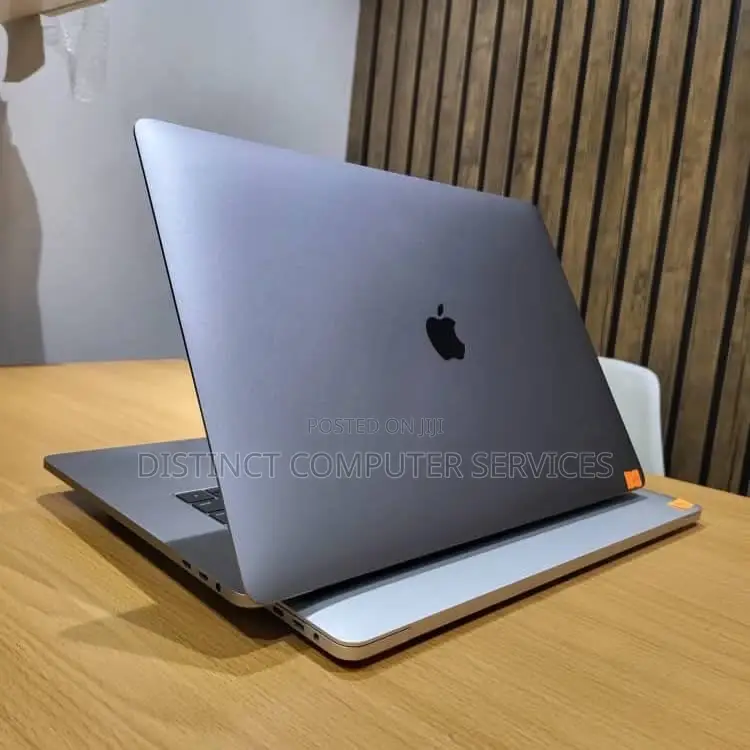 Laptop Apple MacBook Pro 2019 16GB Intel Core i7 SSD 500GB