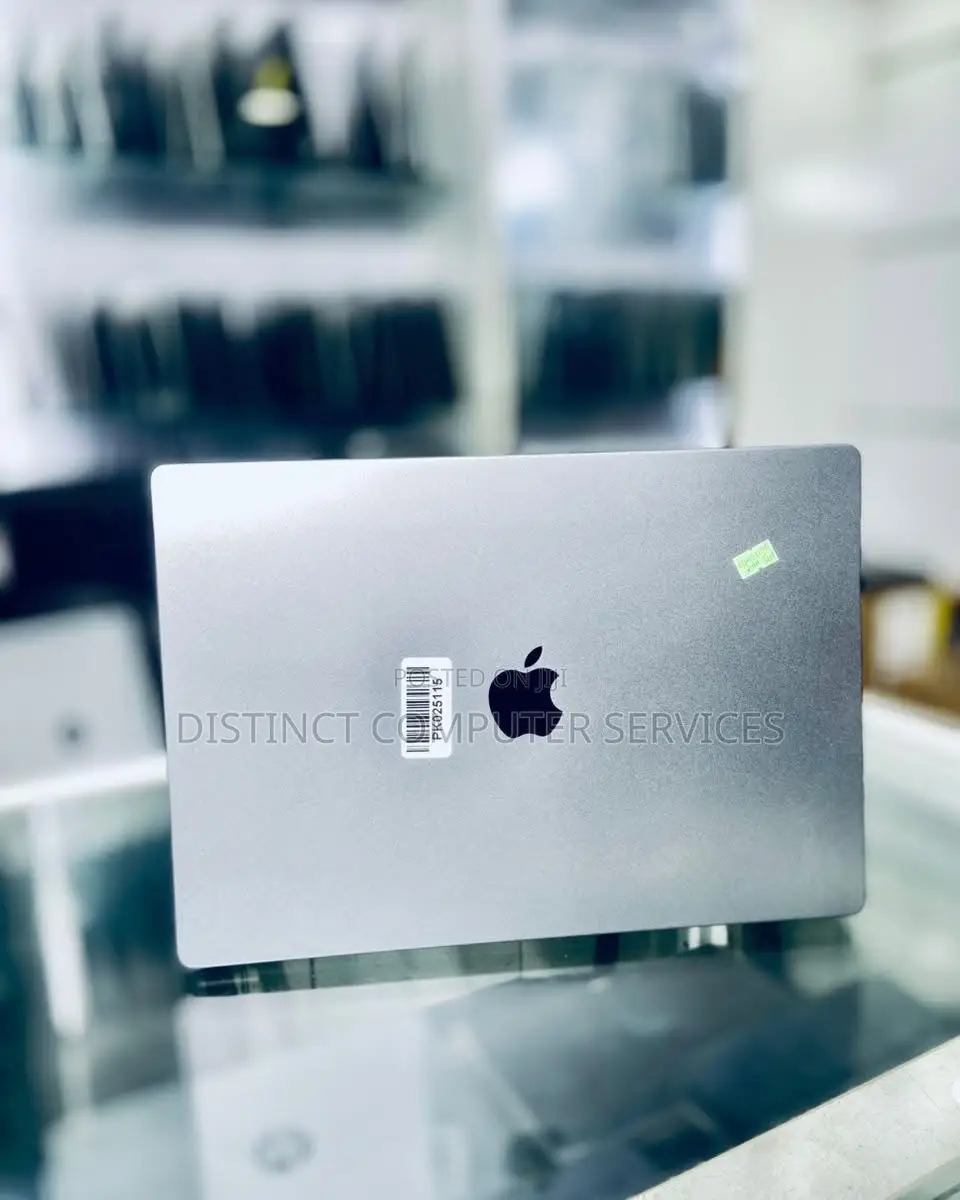 Laptop Apple MacBook Pro 2021 M1 16GB Apple M1 Max SSD 500GB