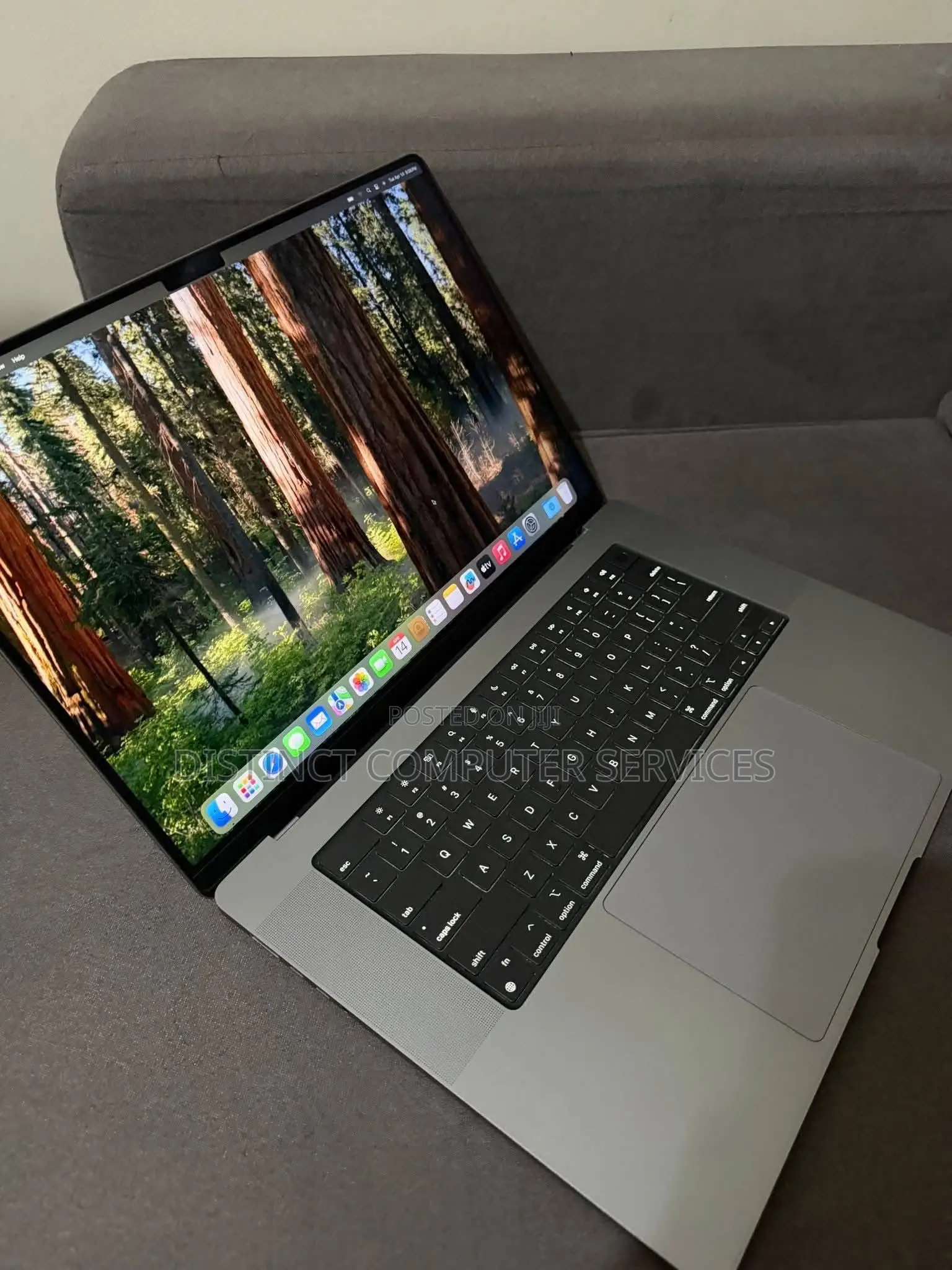 Laptop Apple MacBook Pro 2021 M1 12GB Apple M1 SSD 500GB