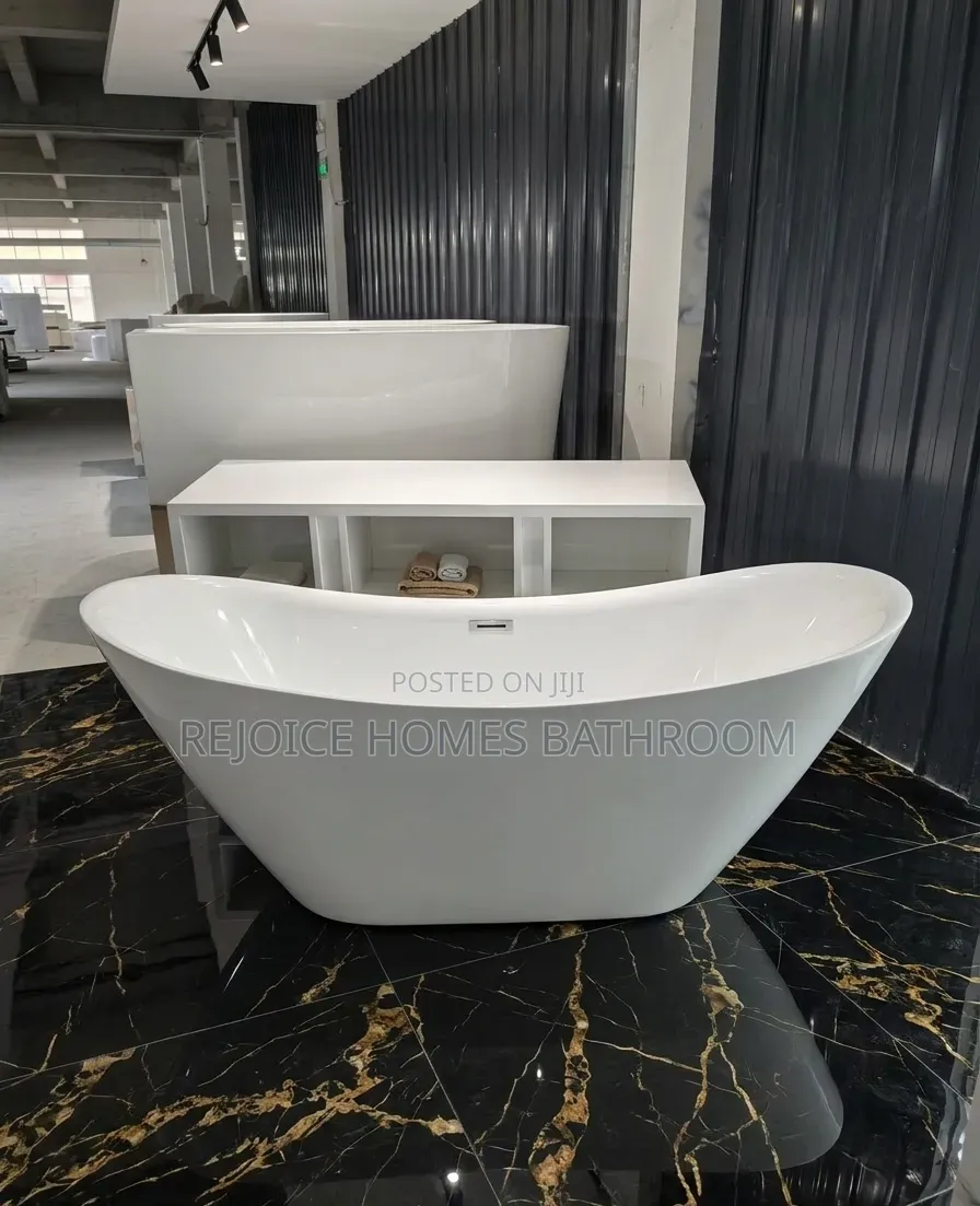 Luxury White Executive Bathroom Freestanding Bathtub