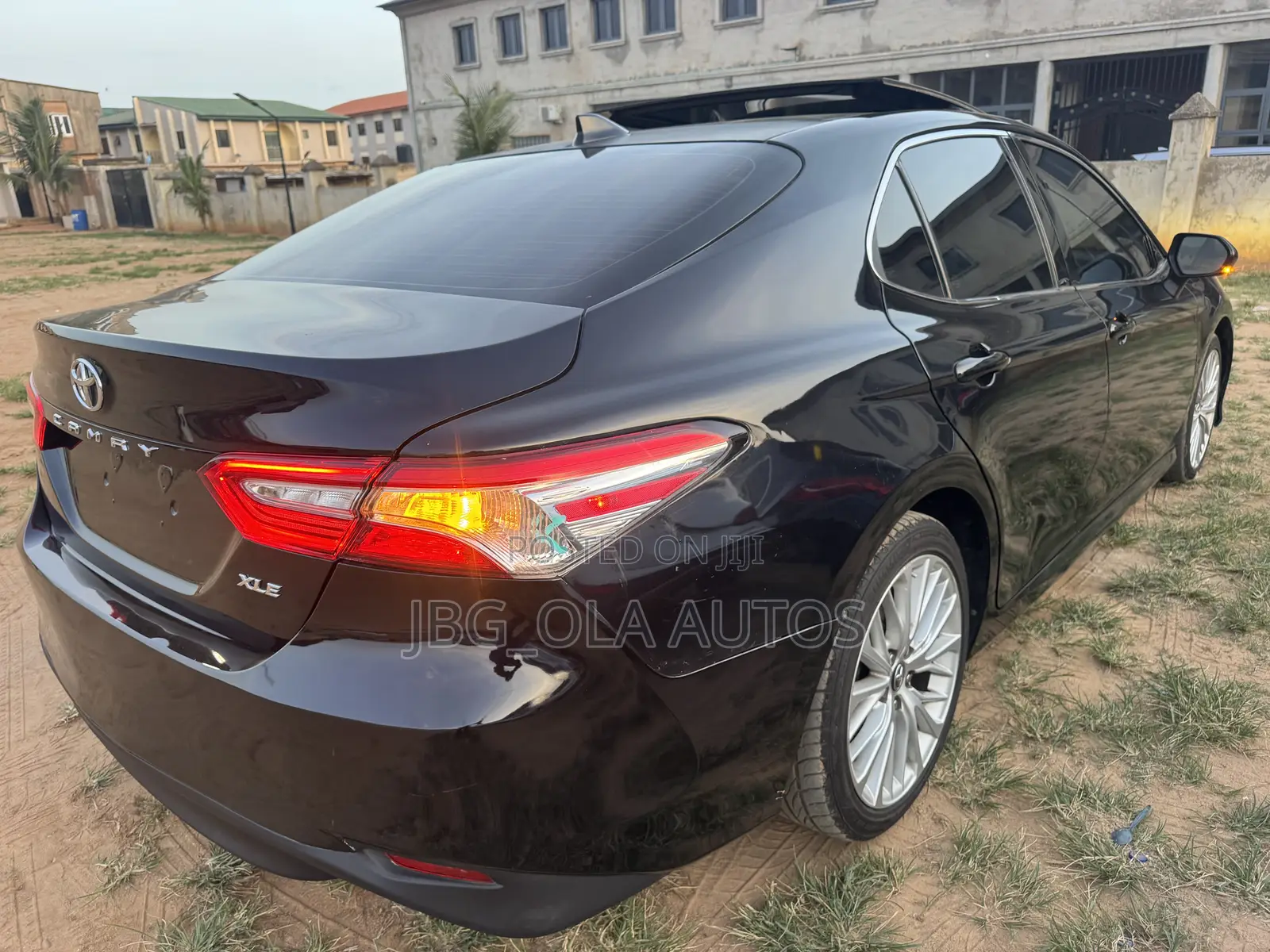 Toyota Camry XLE (2.5L 4cyl 8A) 2019 Black