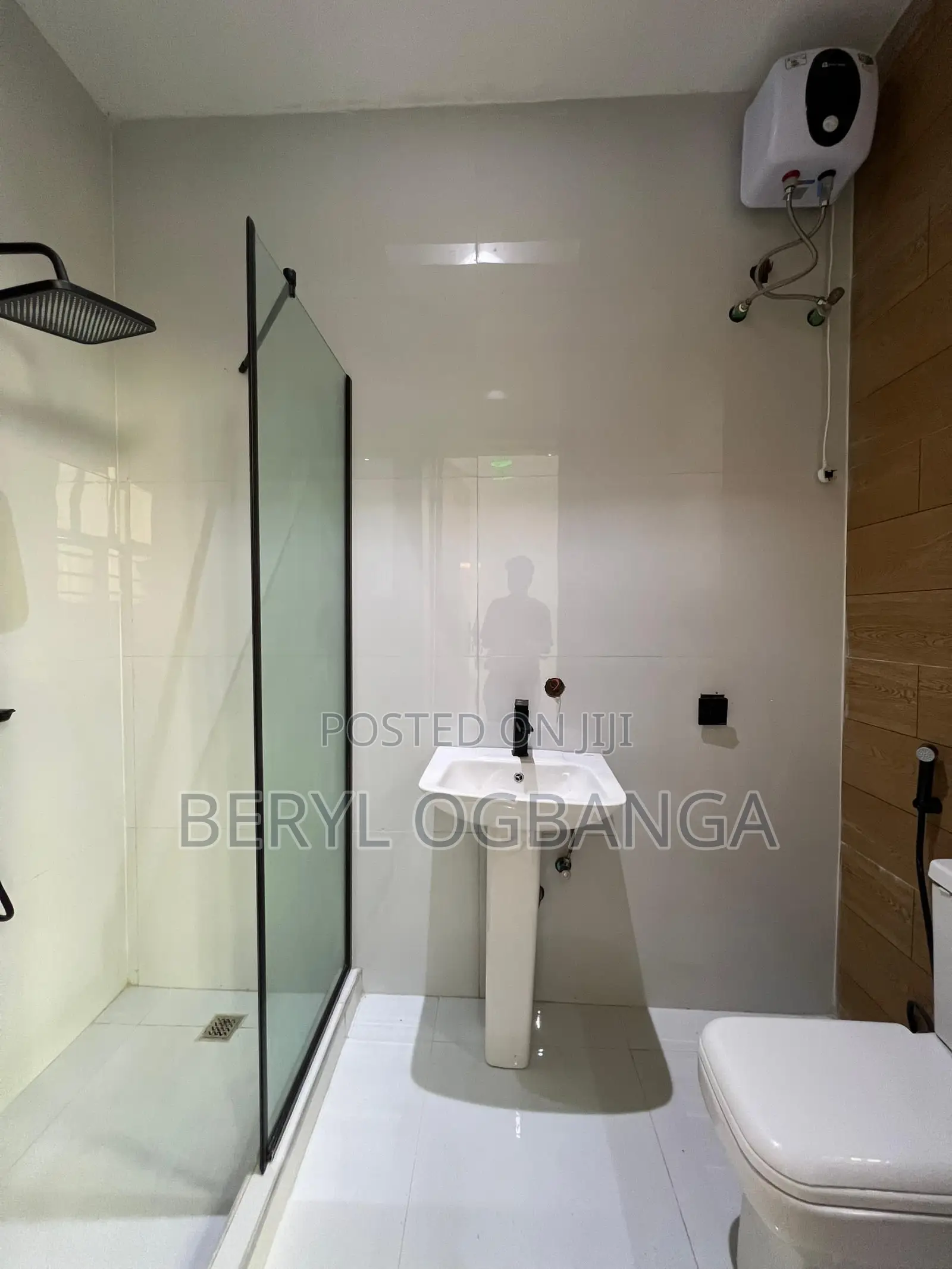 Fully Serviced 2 Bedroom Apartment