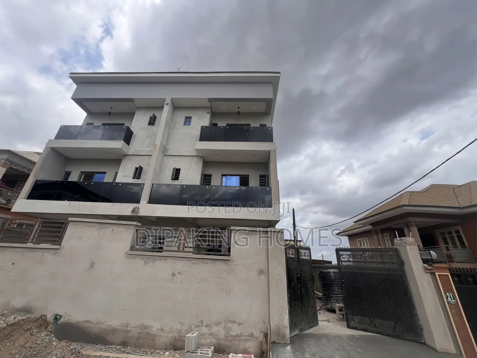 Furnished 4bdrm Duplex in Ogba GRA for sale