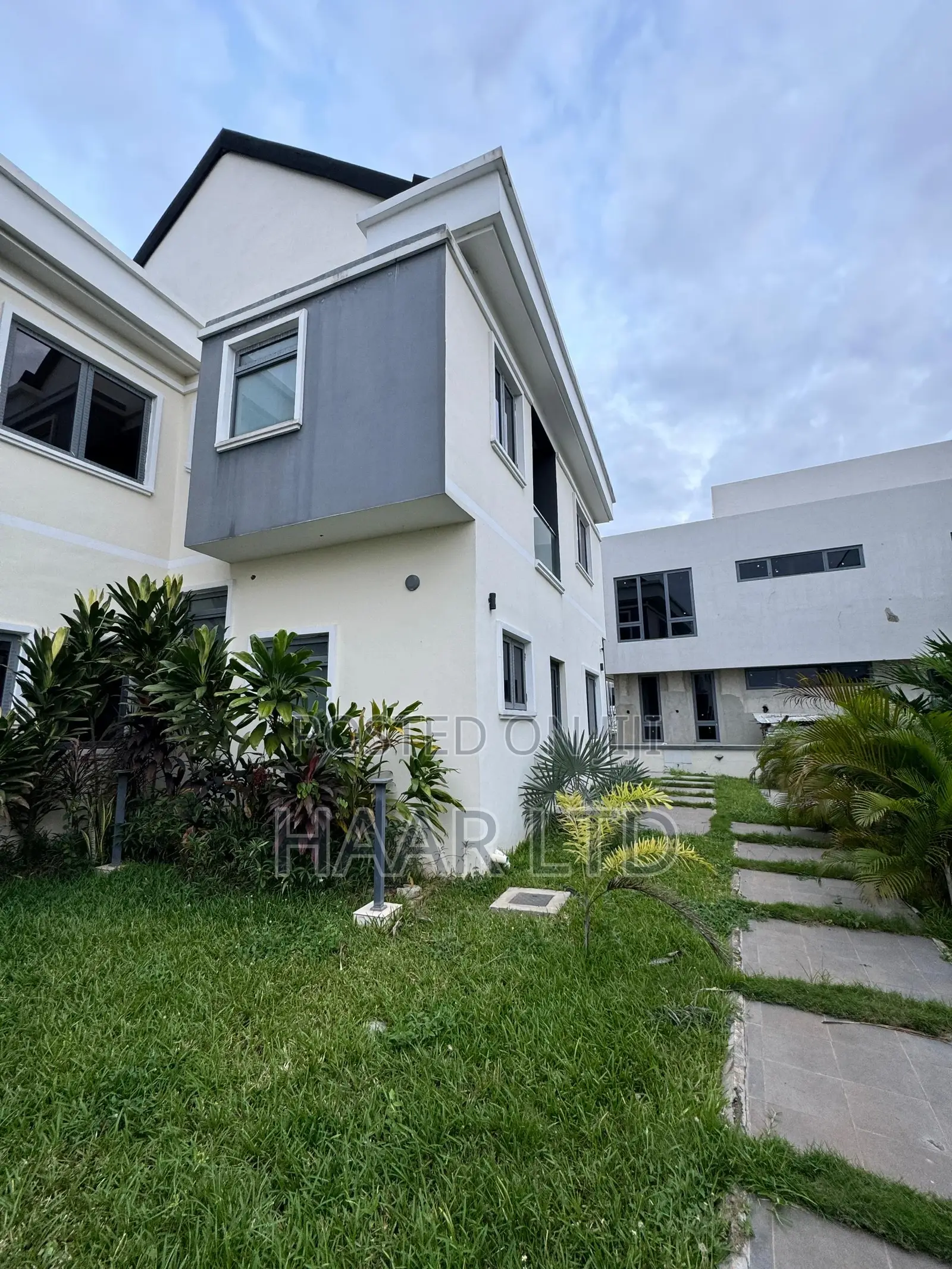 4bdrm Duplex in Ikate for rent