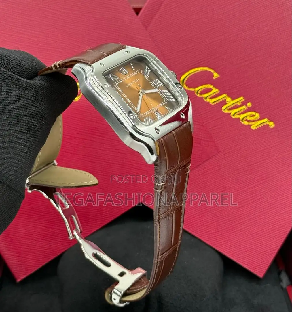 High Quality Cartier Santos Leather Strap Wristwatch