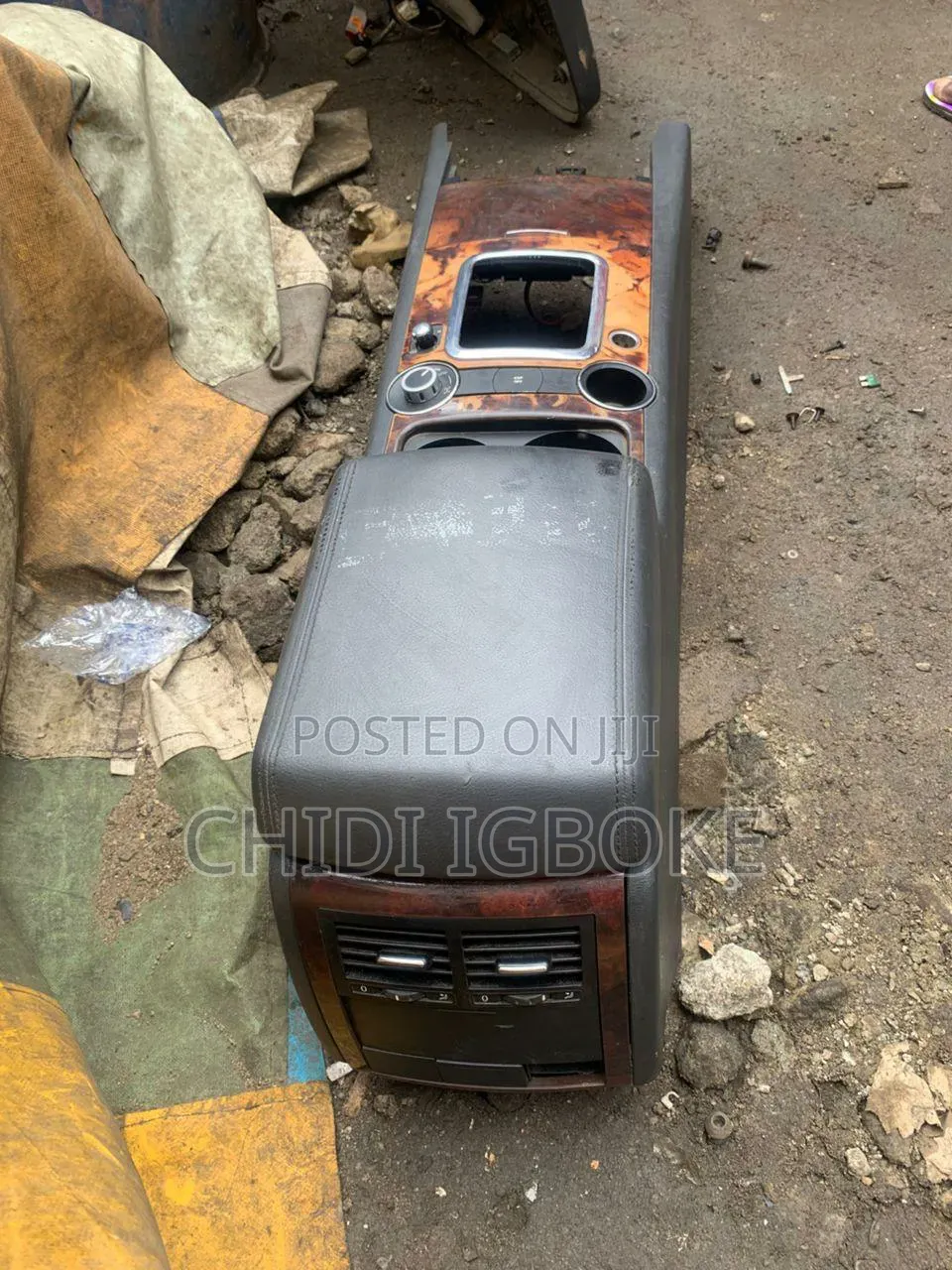 Touareg Console