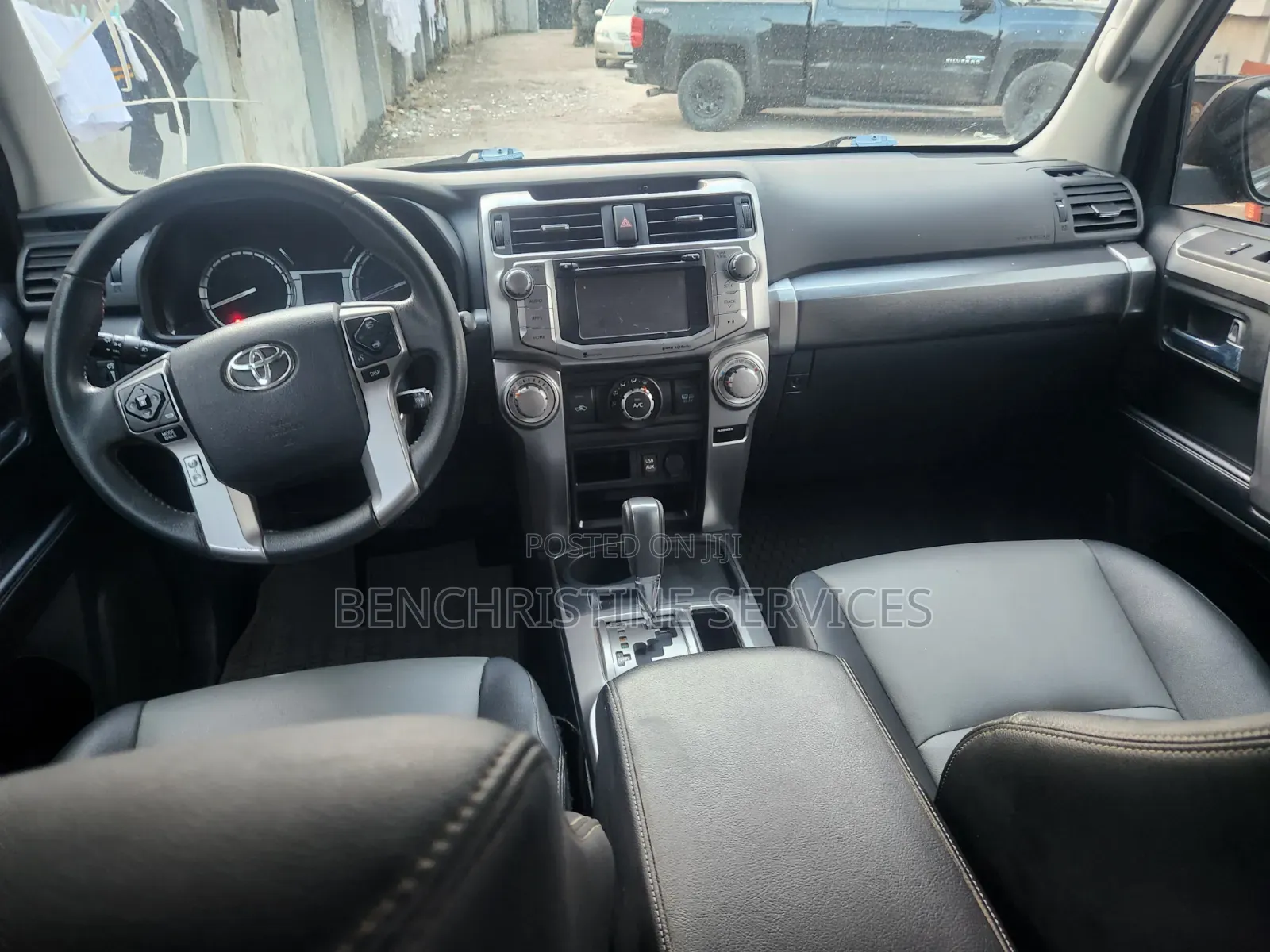Toyota 4-Runner SR5 4x2 2019 Gray